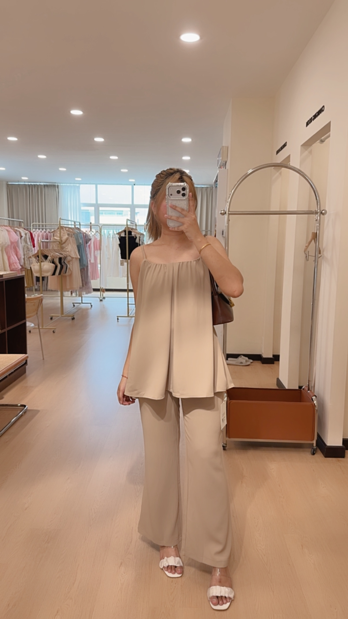 W8769吊带上衣两件套