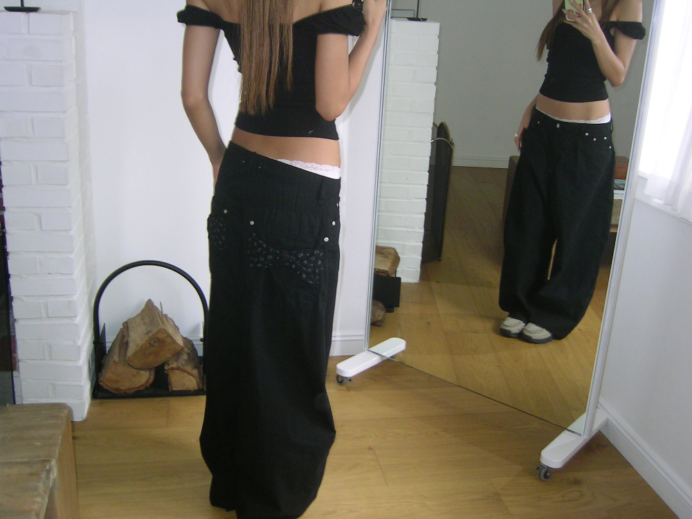 Floral Back-Ribbon Balloon Pants