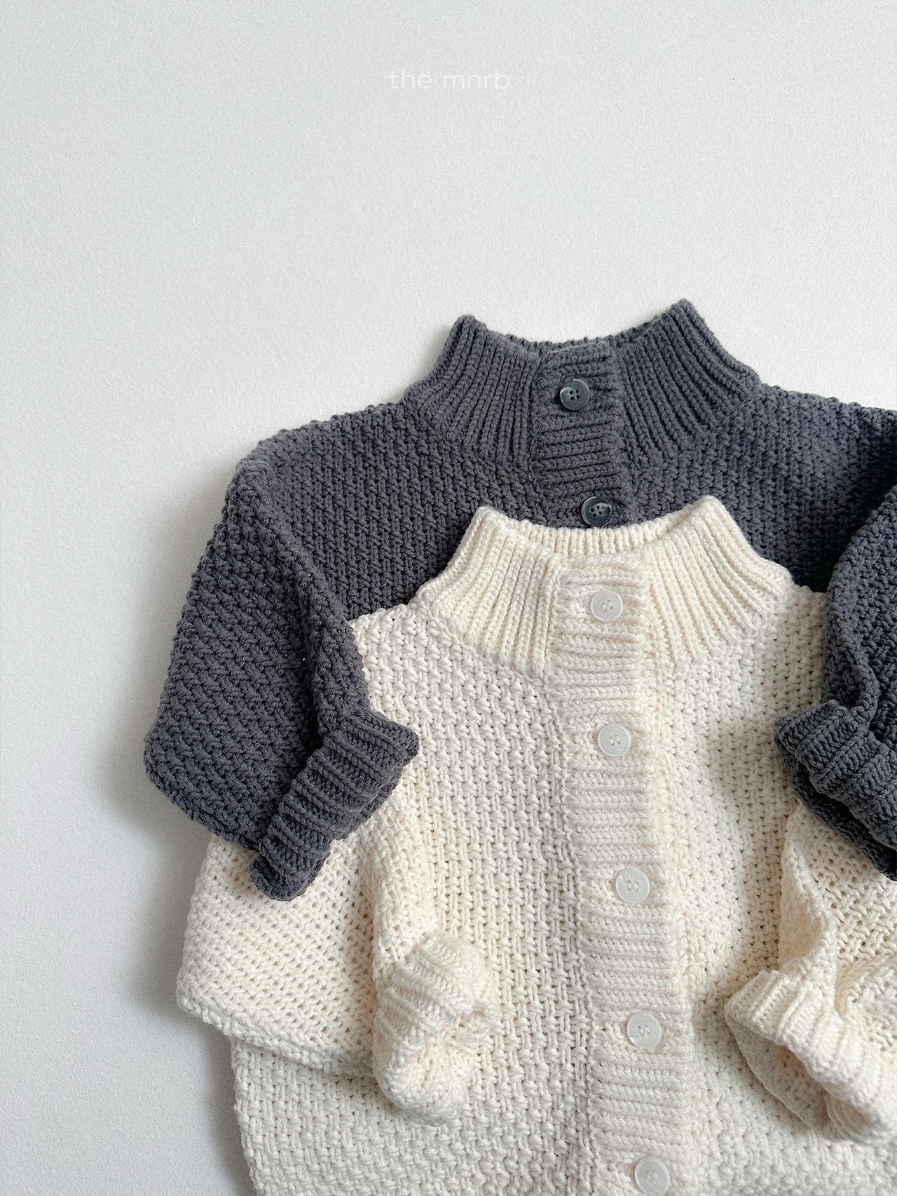 Mnirobe | Waffle High-Neck Cardigan