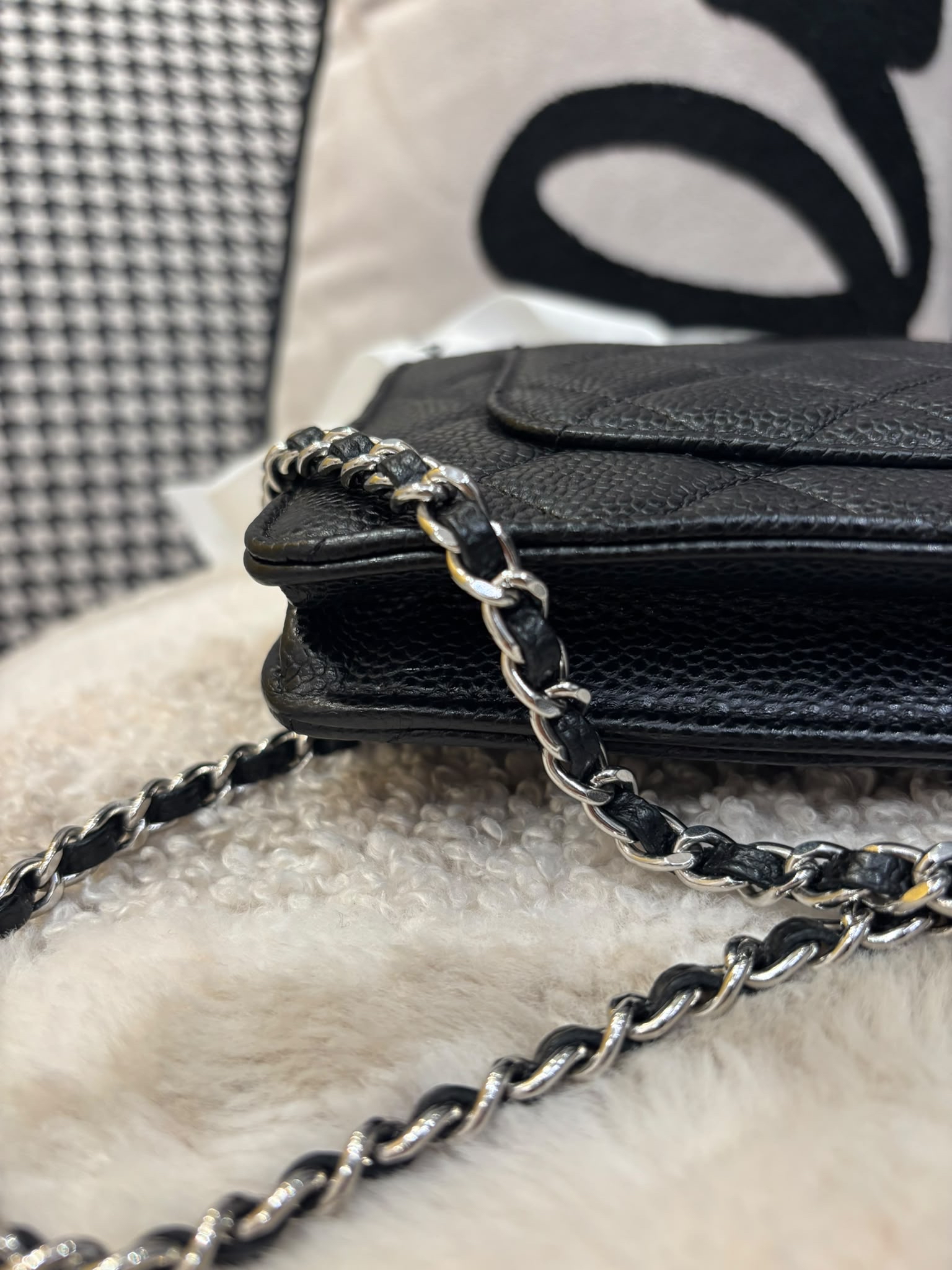 未使用品 Chanel Wallet On Chain 黑色荔枝牛皮銀扣WOC  100%Authentic, Unused 未使用品 ✅晶片✅Dust bag ✅Box
