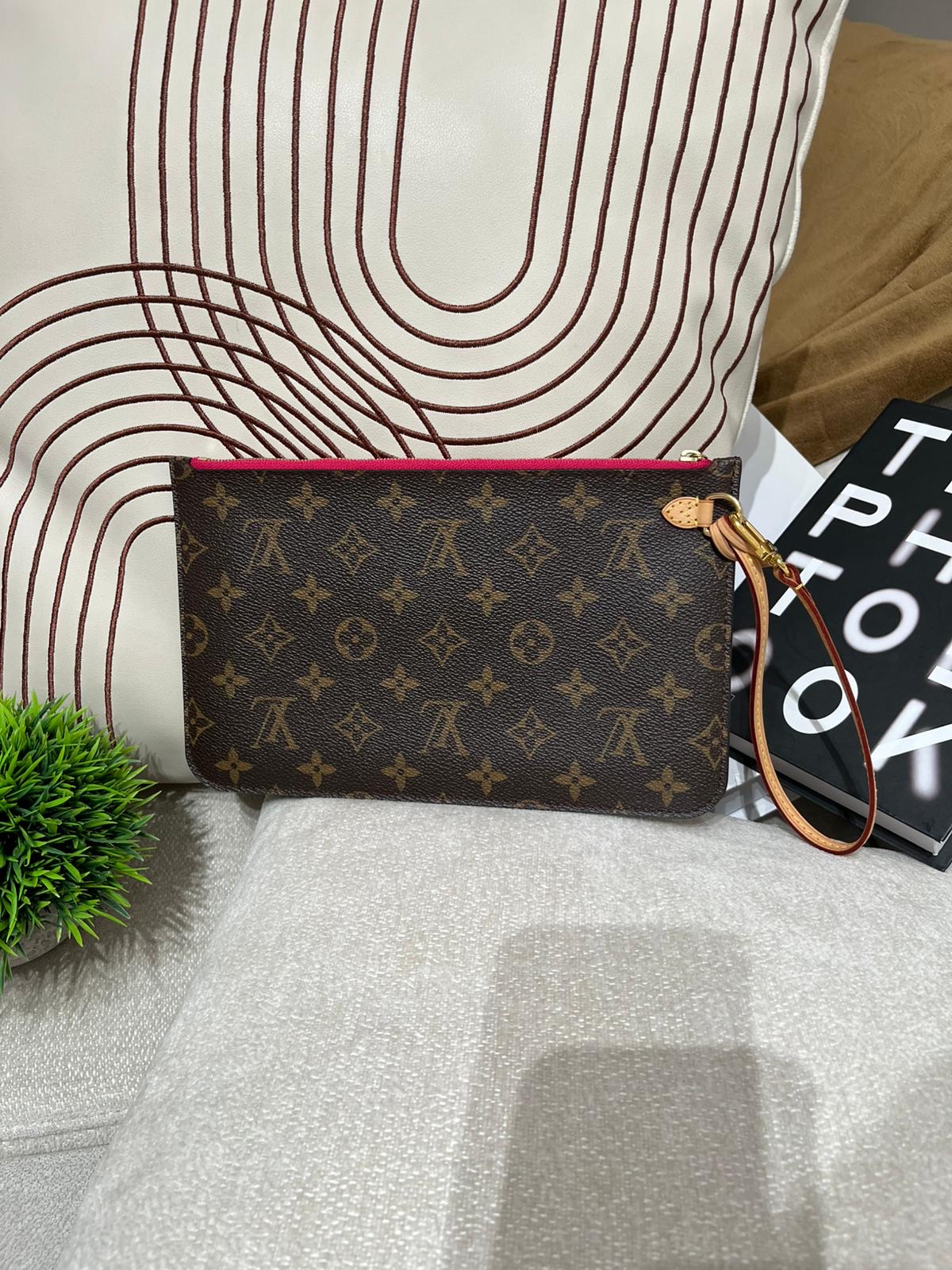 LV Monogram Pouch 100%Authentic, 98%New 