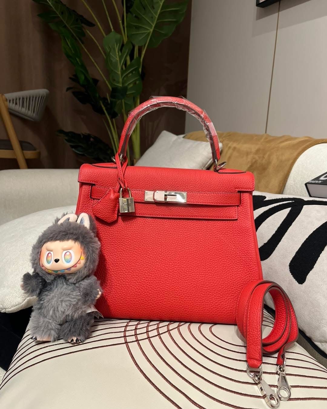 Hermes Kelly 28, 銀扣，STAMP T 100%Authentic,98%new✅Key lockpad ✅dust bag✅ box 
