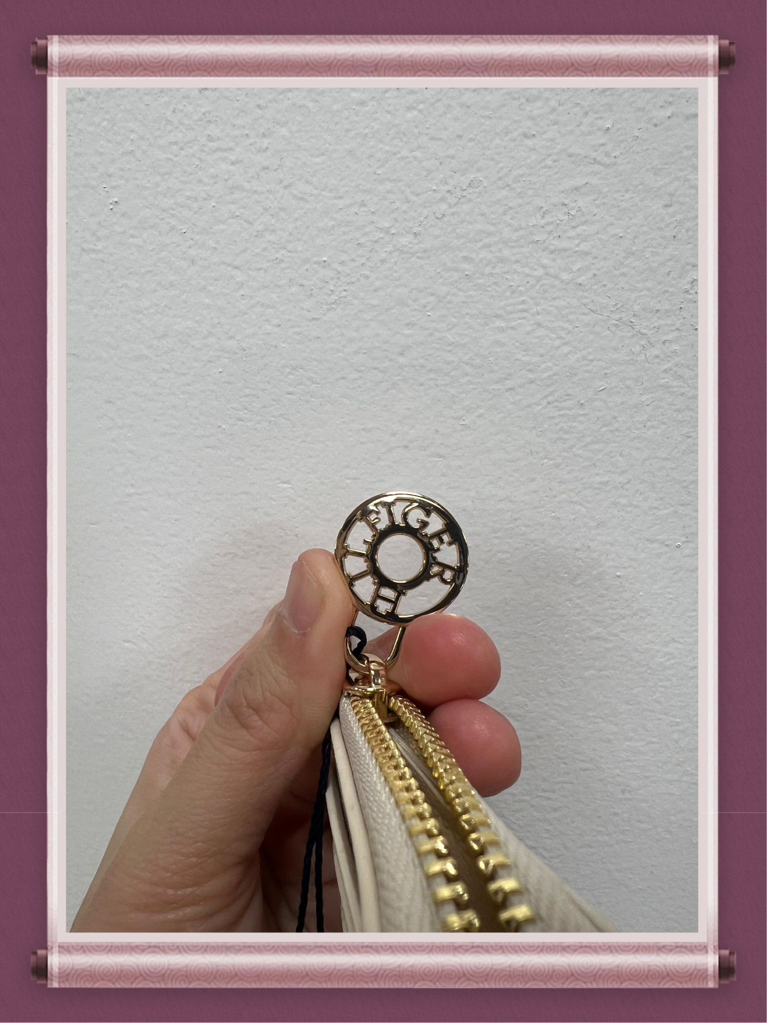 【Tommy Hilfiger】Refined Monogram 系列card holder