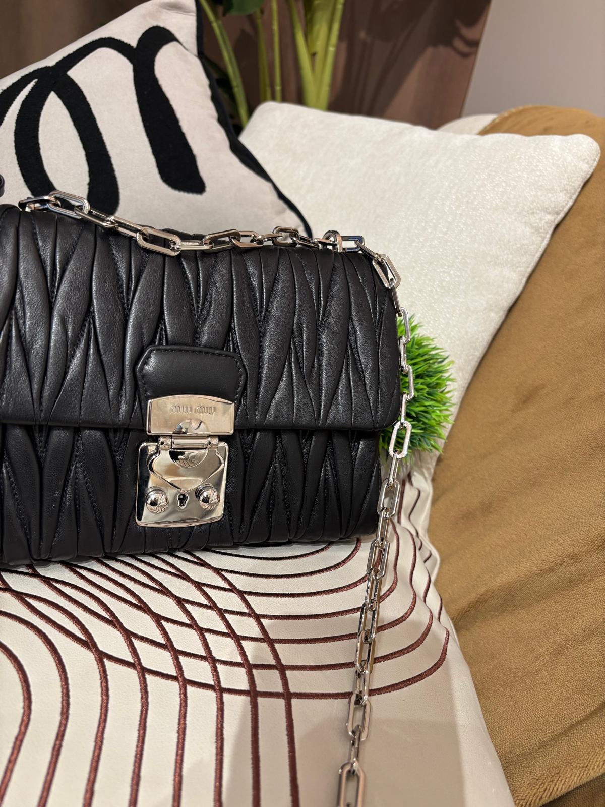 Miu Miu chain shoulder bag 100%Authentic,95%new ✅dust bag  