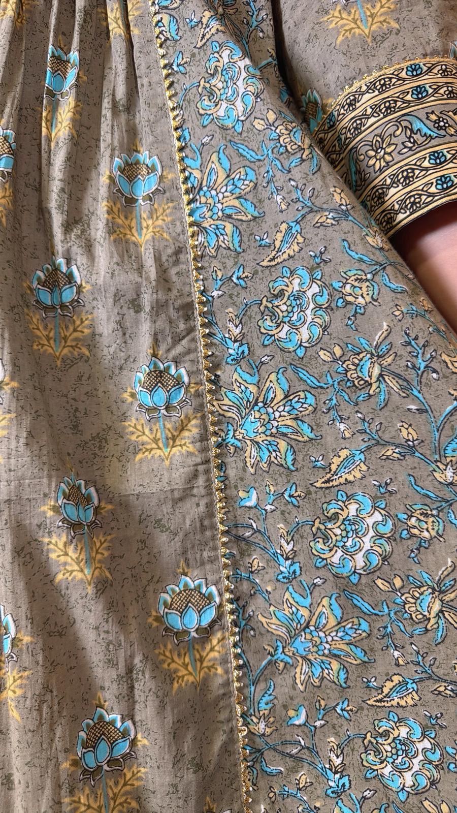 Grey Green Blockprint Mid OP #1403