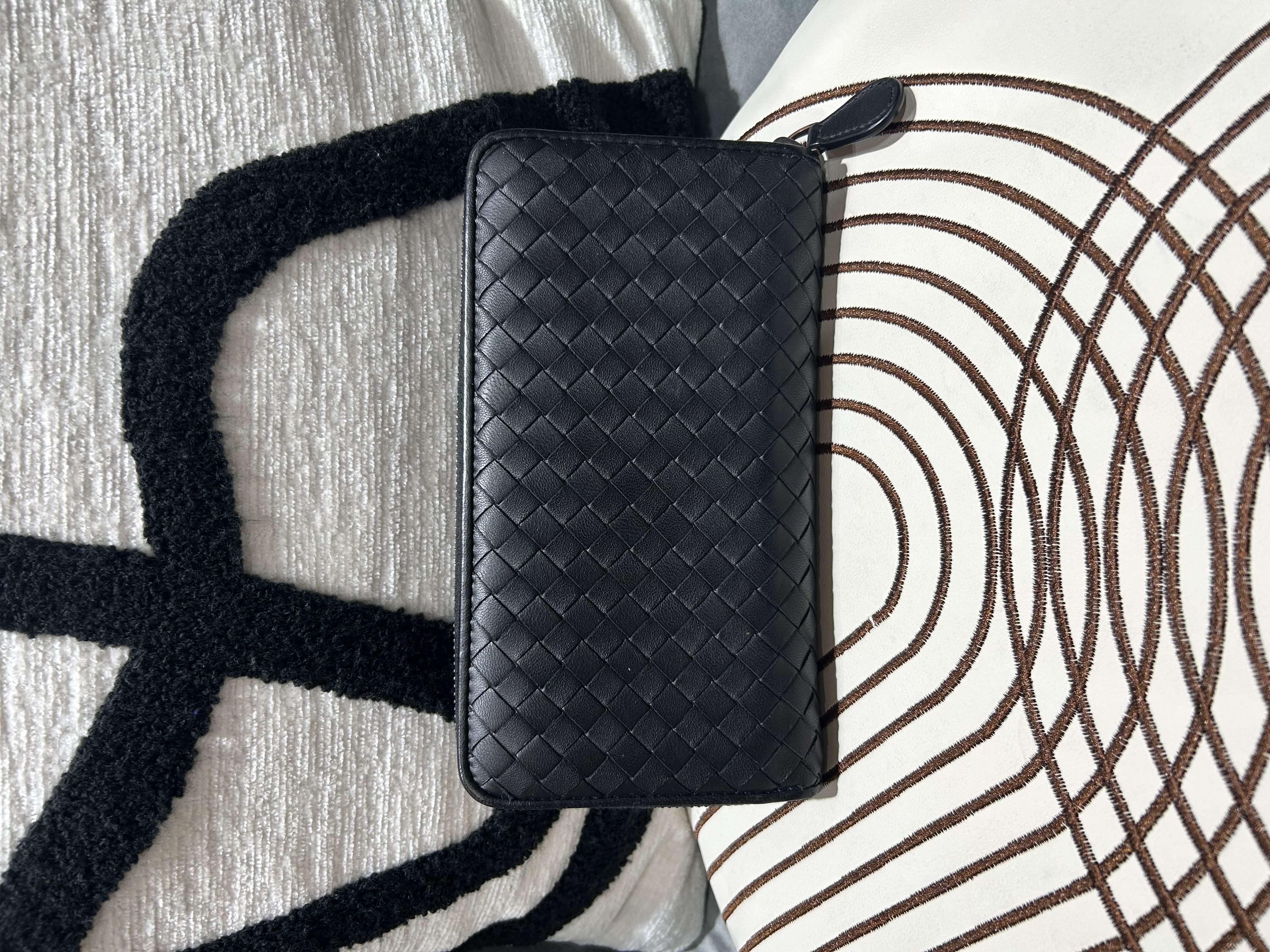 Bottega Veneta BV Zip LONG WALLET Black 100%Authentic ,95%new ✅dust bag