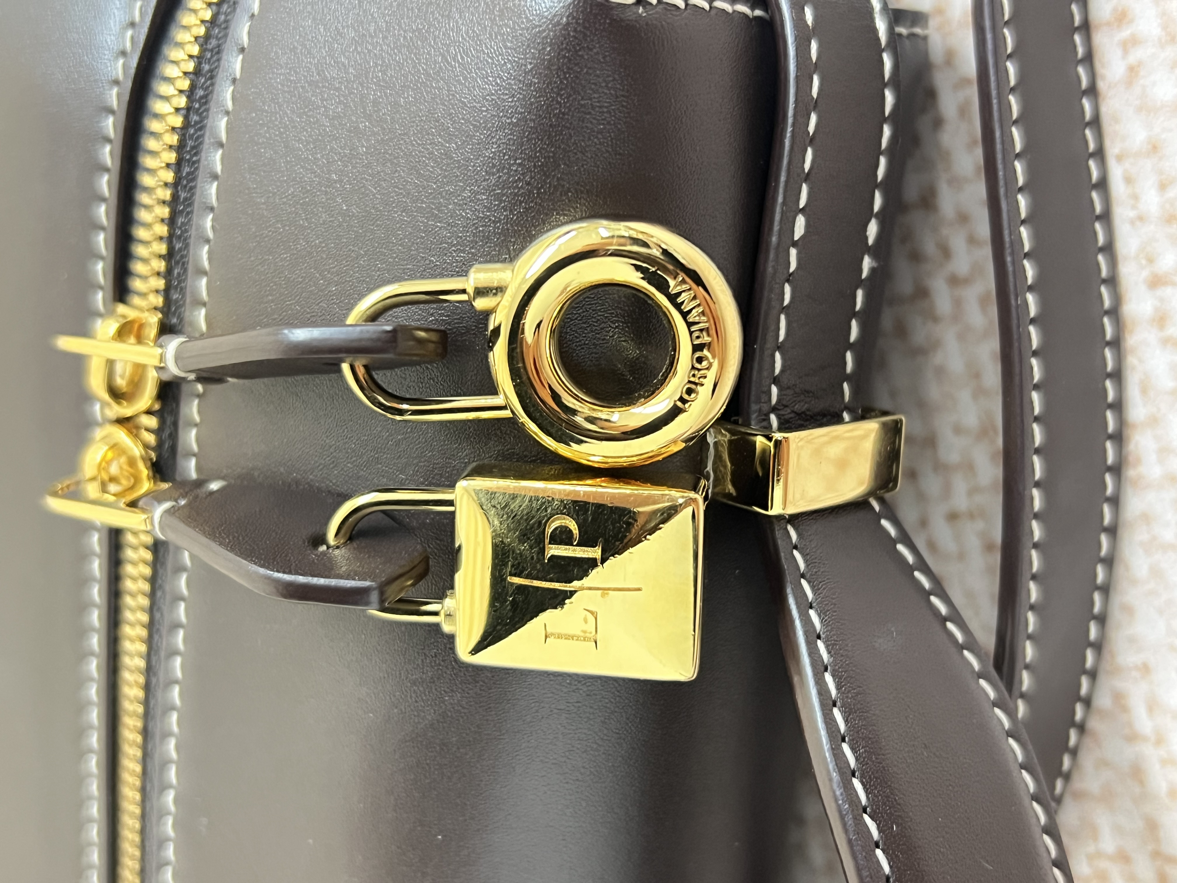 Pre-owned Loro Piana Extra Bag L27/ Product Code: 26042301