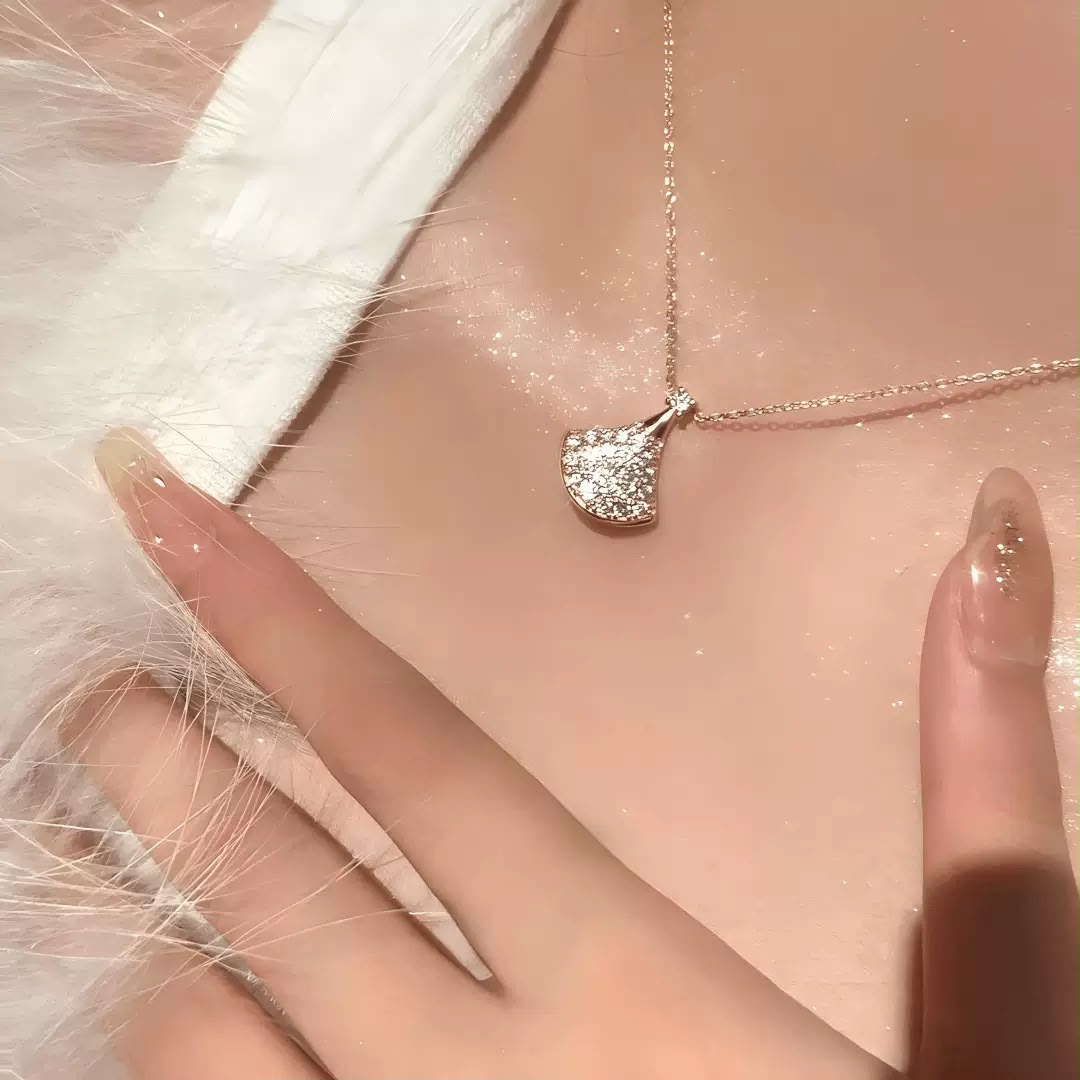 Diva小裙子项链