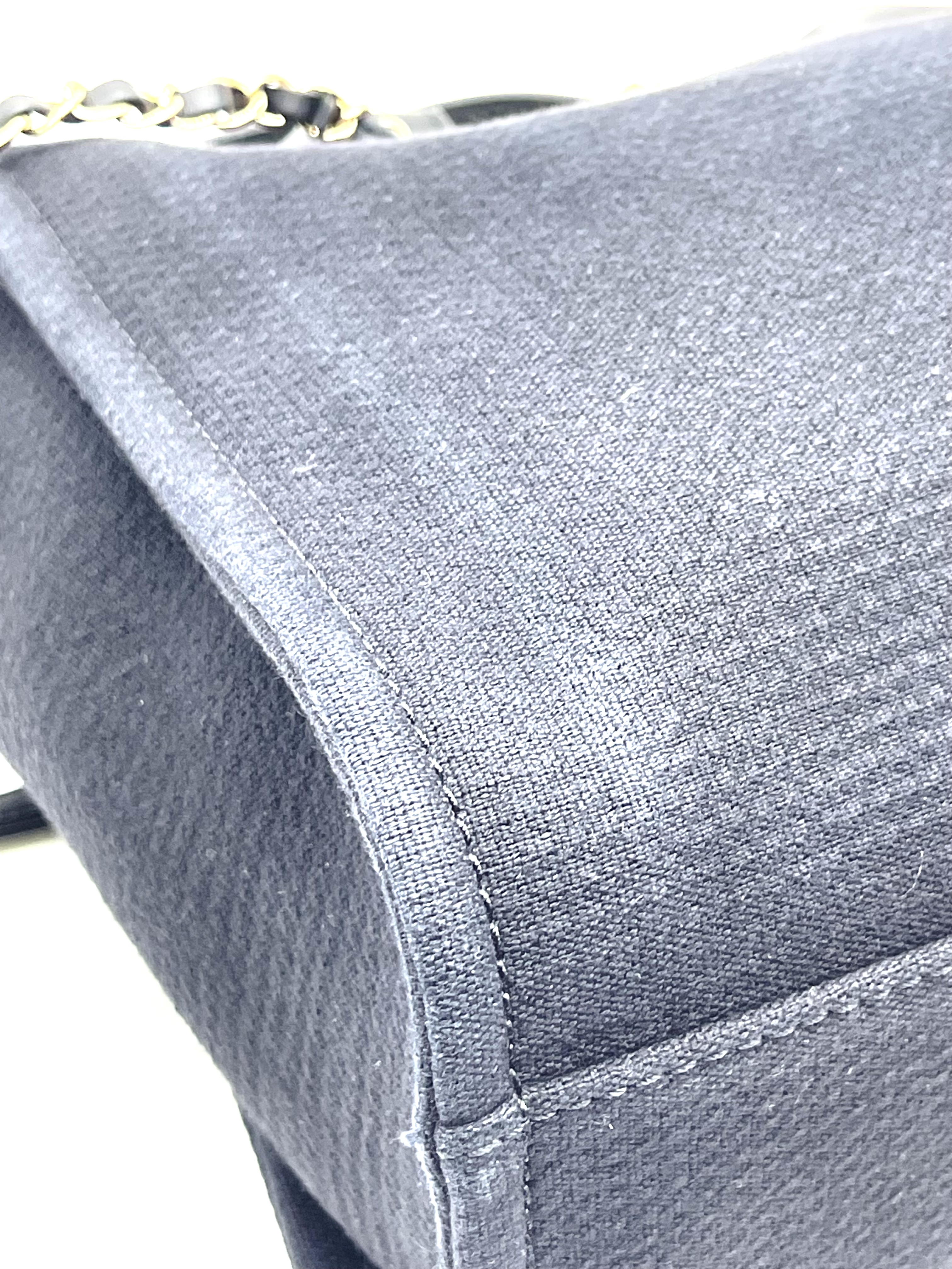 Pre-owned Chanel shopping bag / Product Code: 26040303