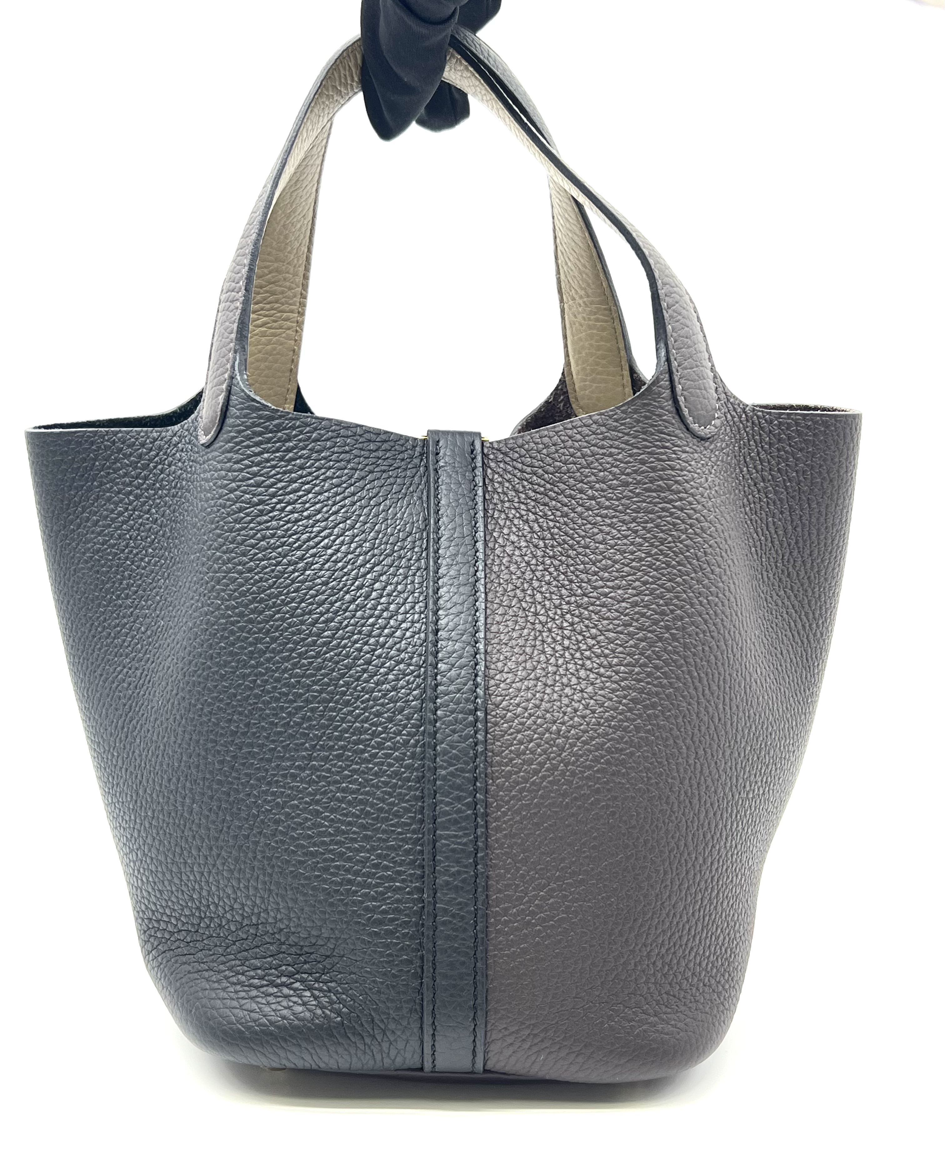 Pre-Owned HERMÉS P18 Stamp B / Product Code: 26051106