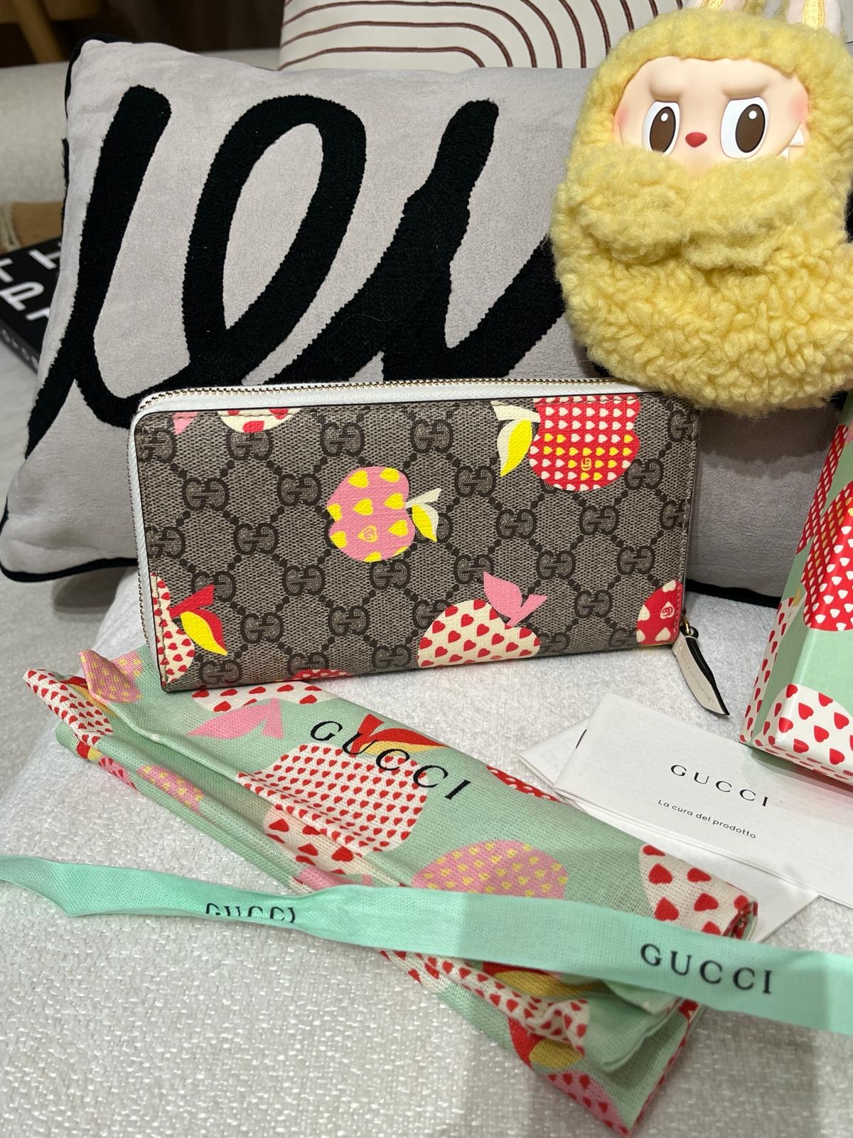 全新 Gucci Long Wallet 663924 Apple Print GG Supreme Beige 100%Authentic, 全新未使用品 ✅dust bag ✅booklet✅box