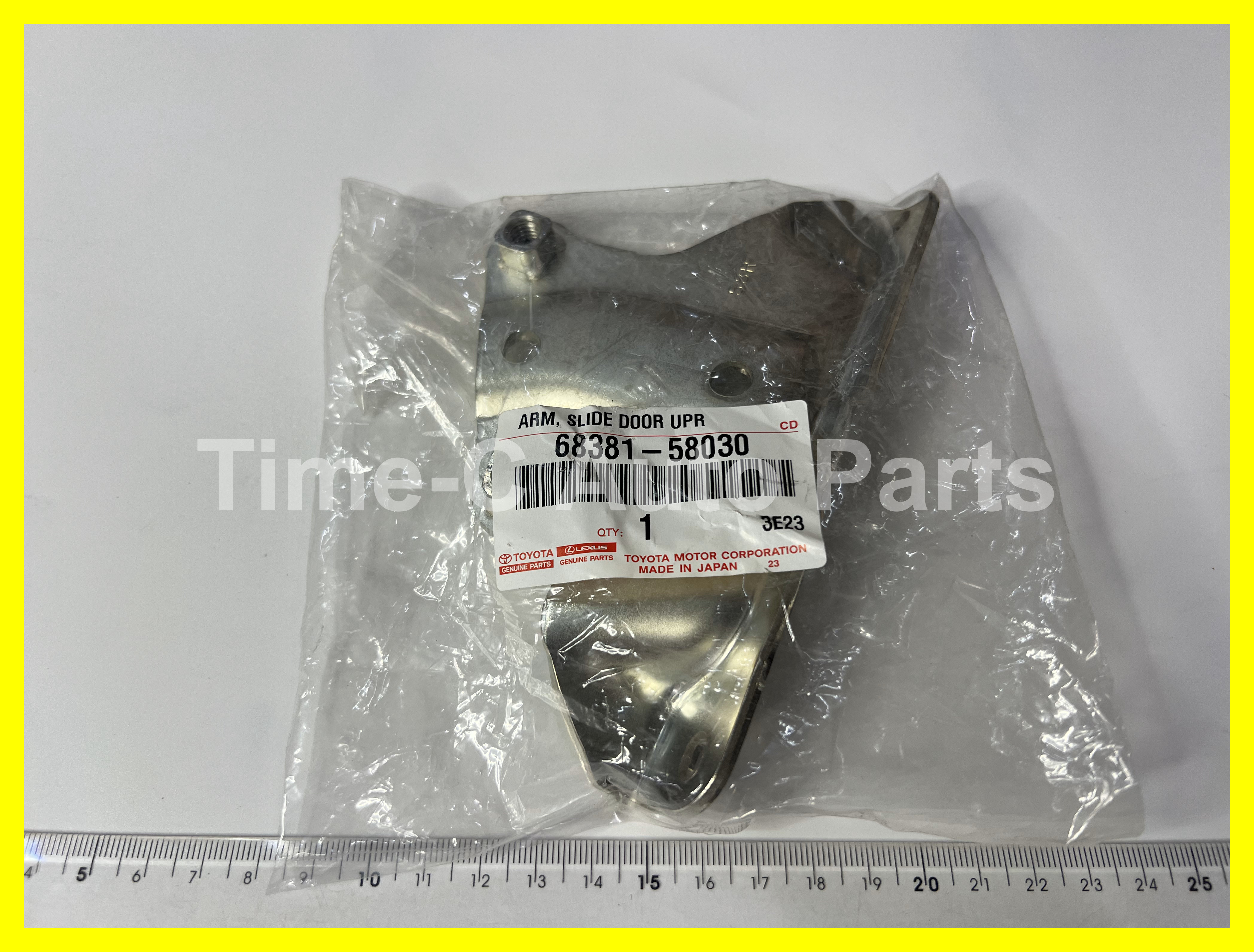 右中門上托轆 68381-58030 - Toyota Alphard Vellfire 30系