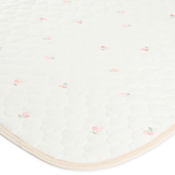 🇯🇵預訂 日本直送🇯🇵櫻桃刺繡防水絎縫床墊70x120cm