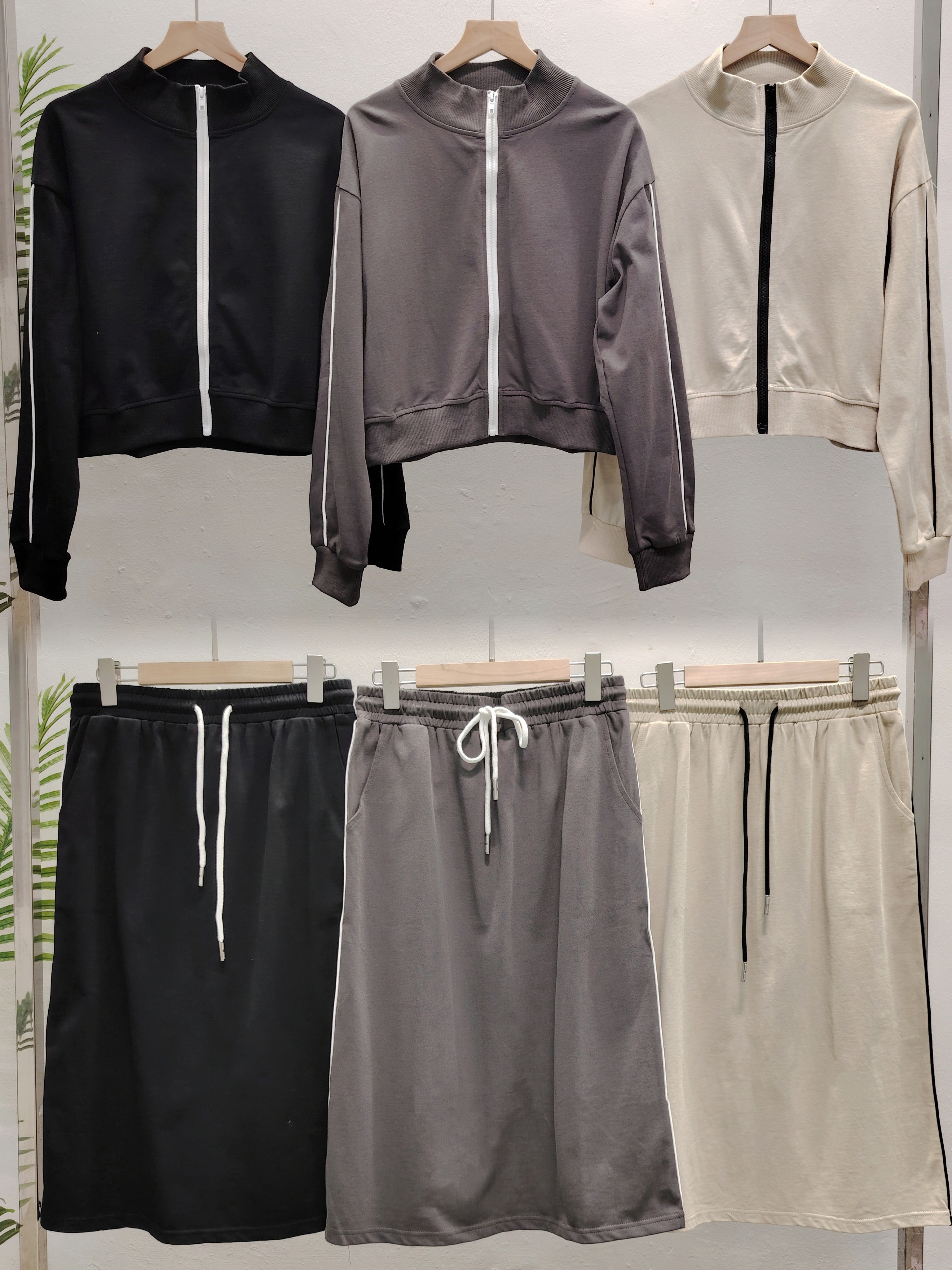 LY5055 Set Sweat Shirt with 8'' Skirt