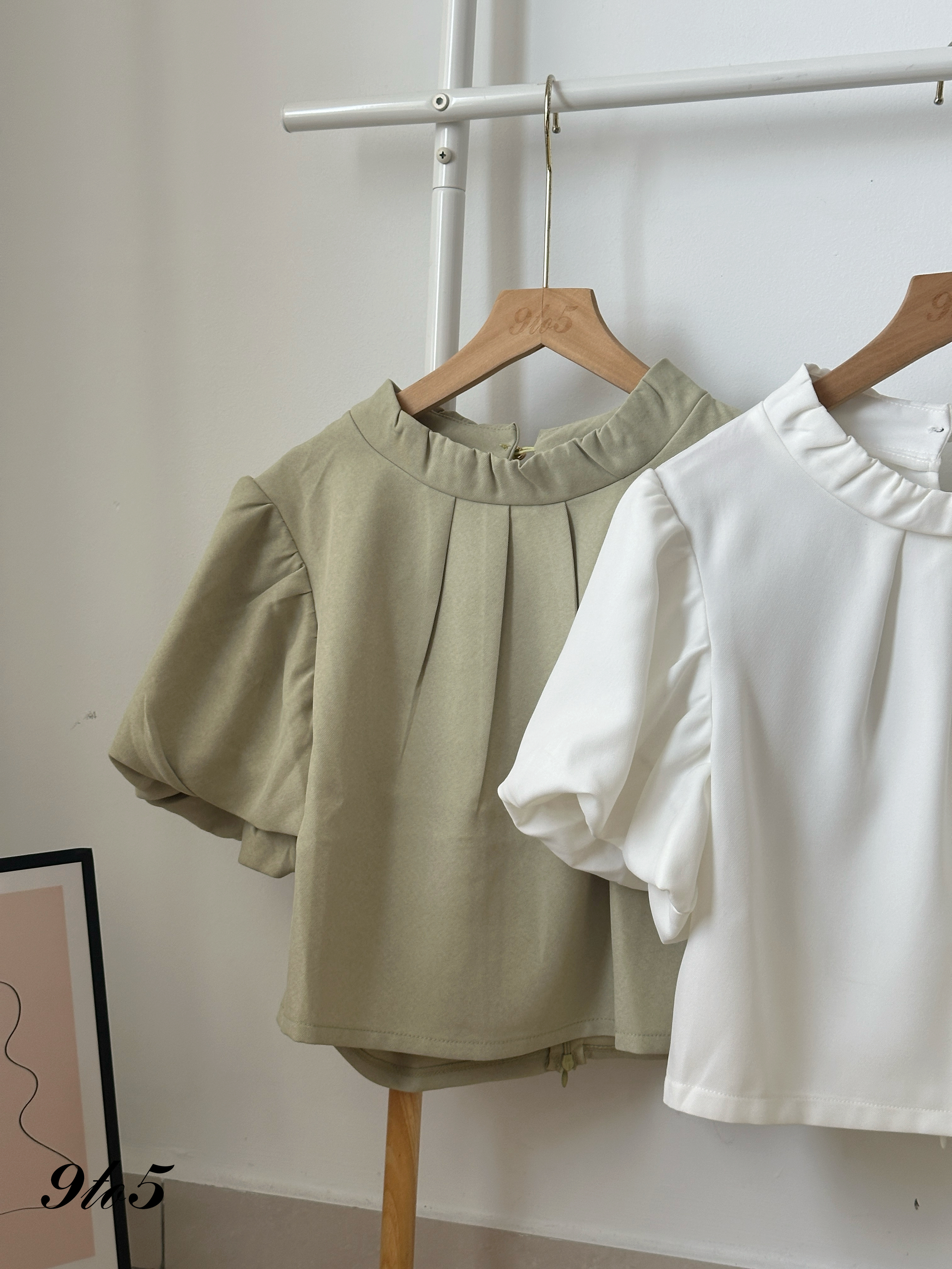 T4132 Puff Sleeve Crop Top - 4 Colors 