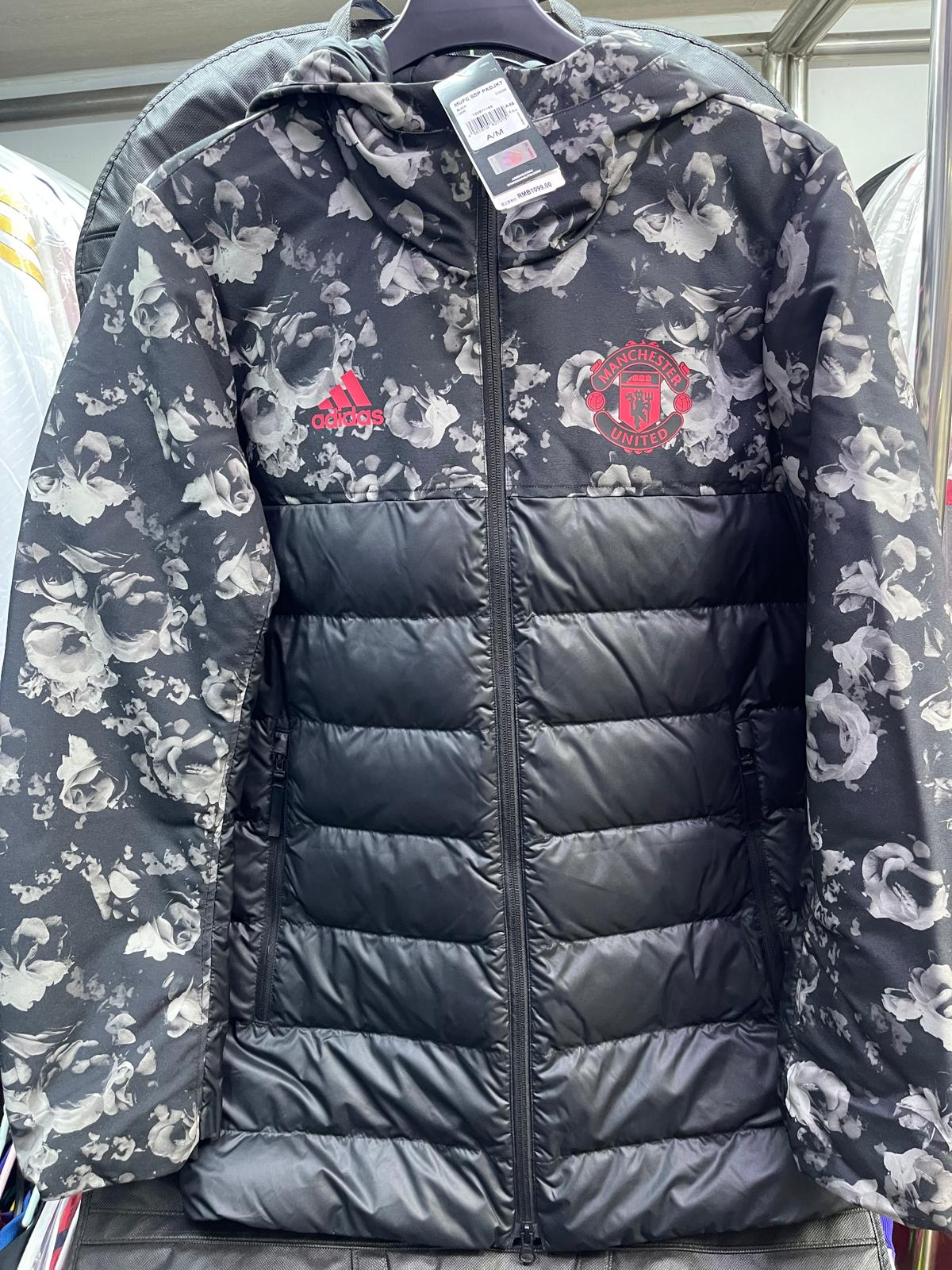 Manchester United SSP PAD Jacket Size M "BNWT"