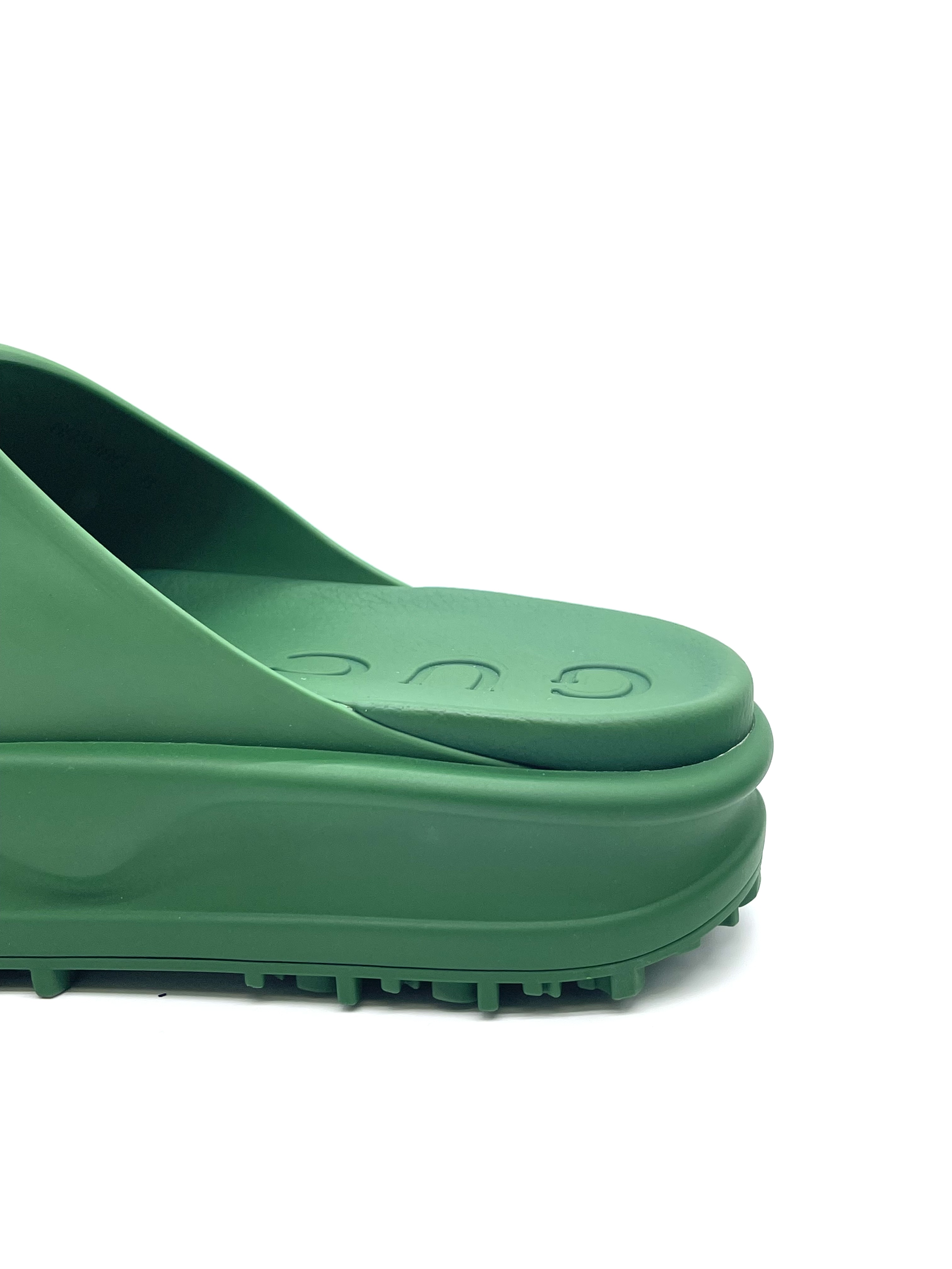 Pre-owned Gucci Miami Rubber Pool Slides / Product Code: 26032703