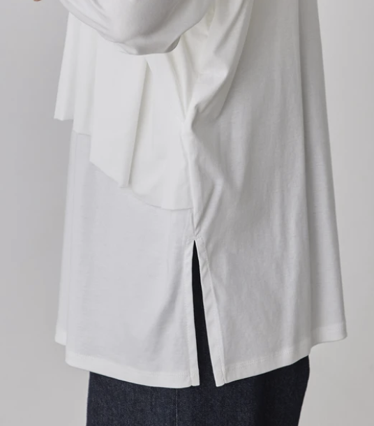 前褶飾圓領T恤 - 2026 流行穿搭  前褶飾T恤 春夏時尚穿搭 獨特設計 成人休閒 時尚穿搭 易於配搭 日本直送   #JP-I-260023