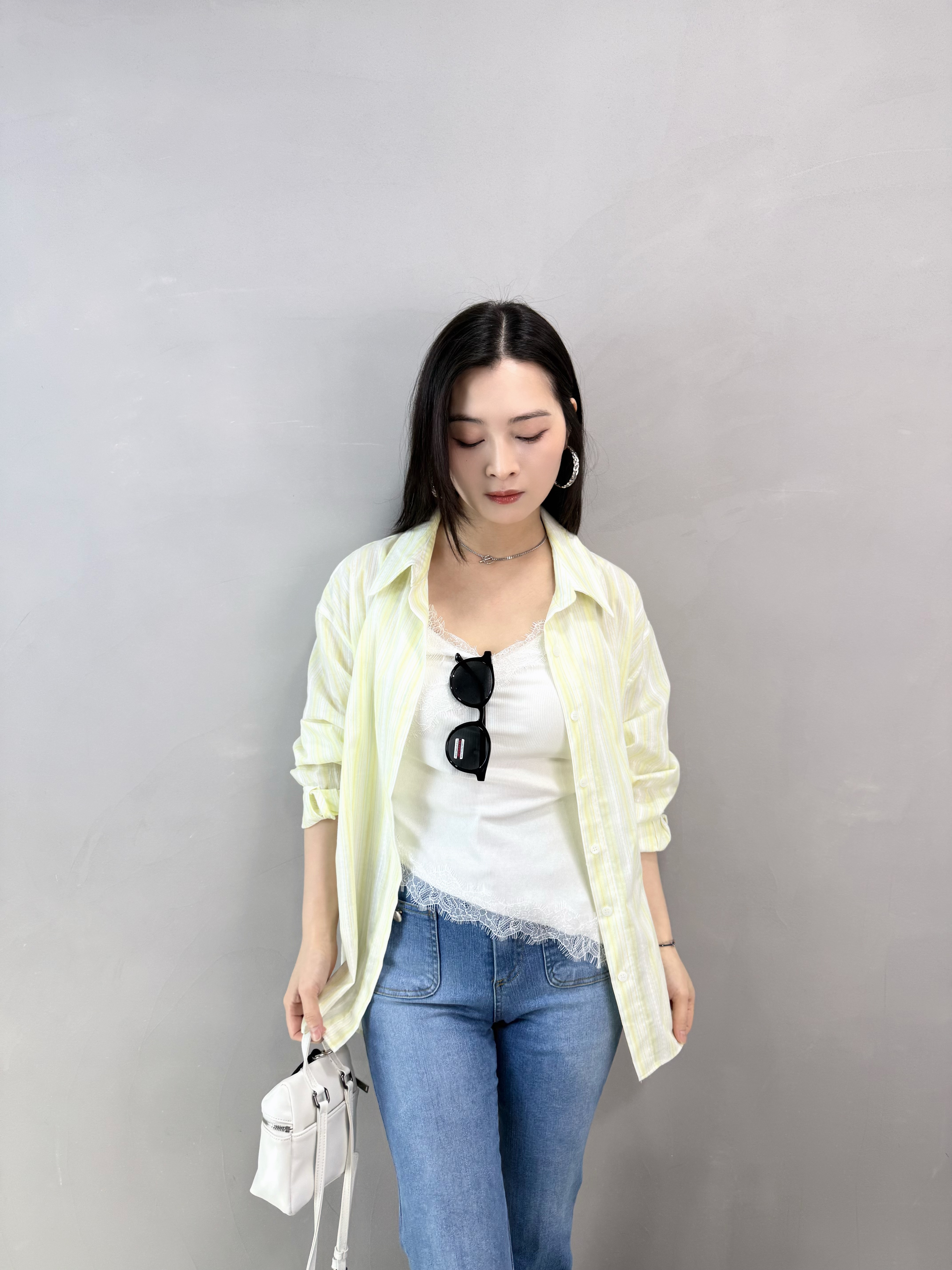 I63 斜Cut開叉Lace背心