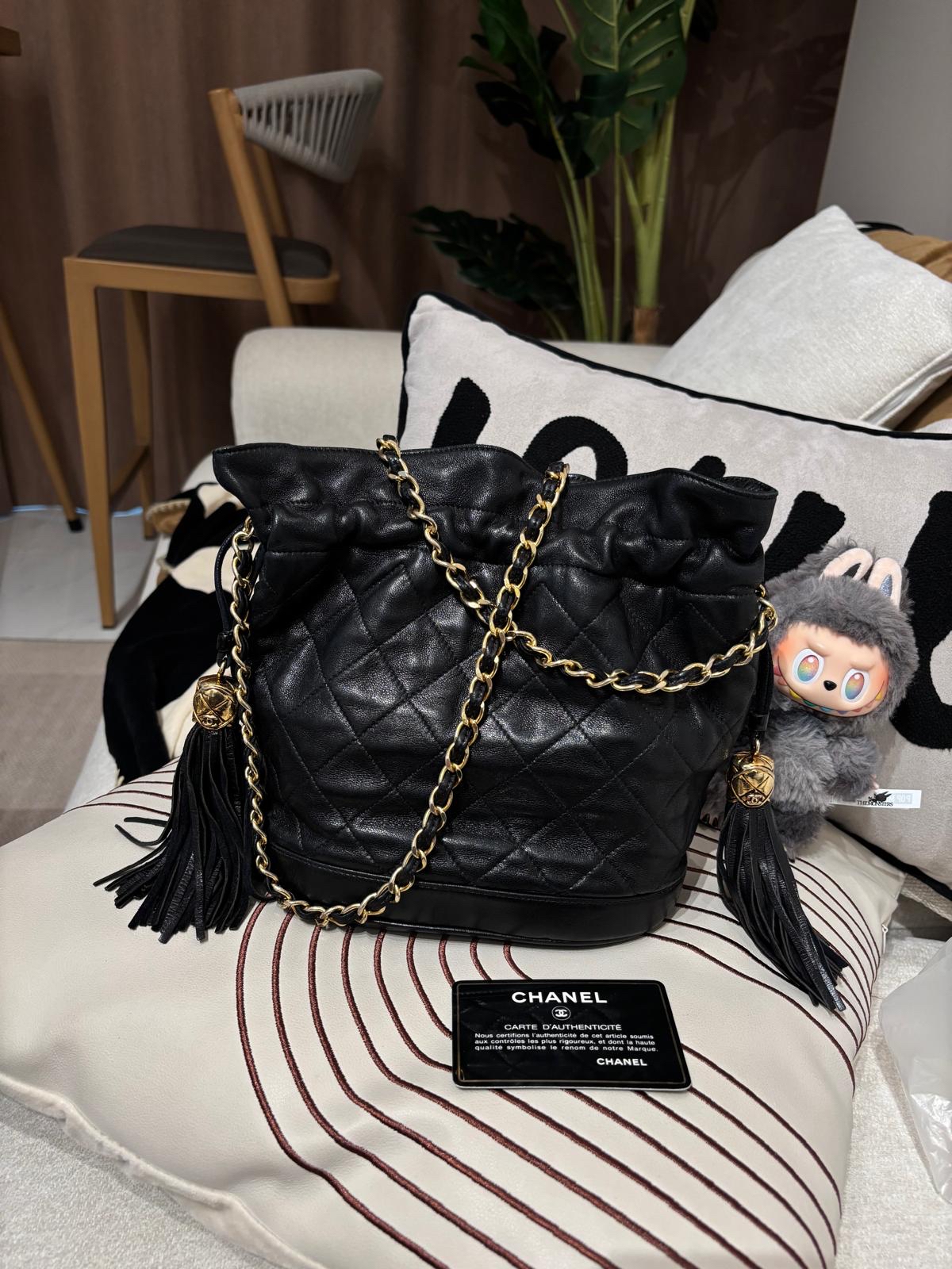 Chanel Vintage Bucket Bag 100%Authentic, 90%New✅Card
