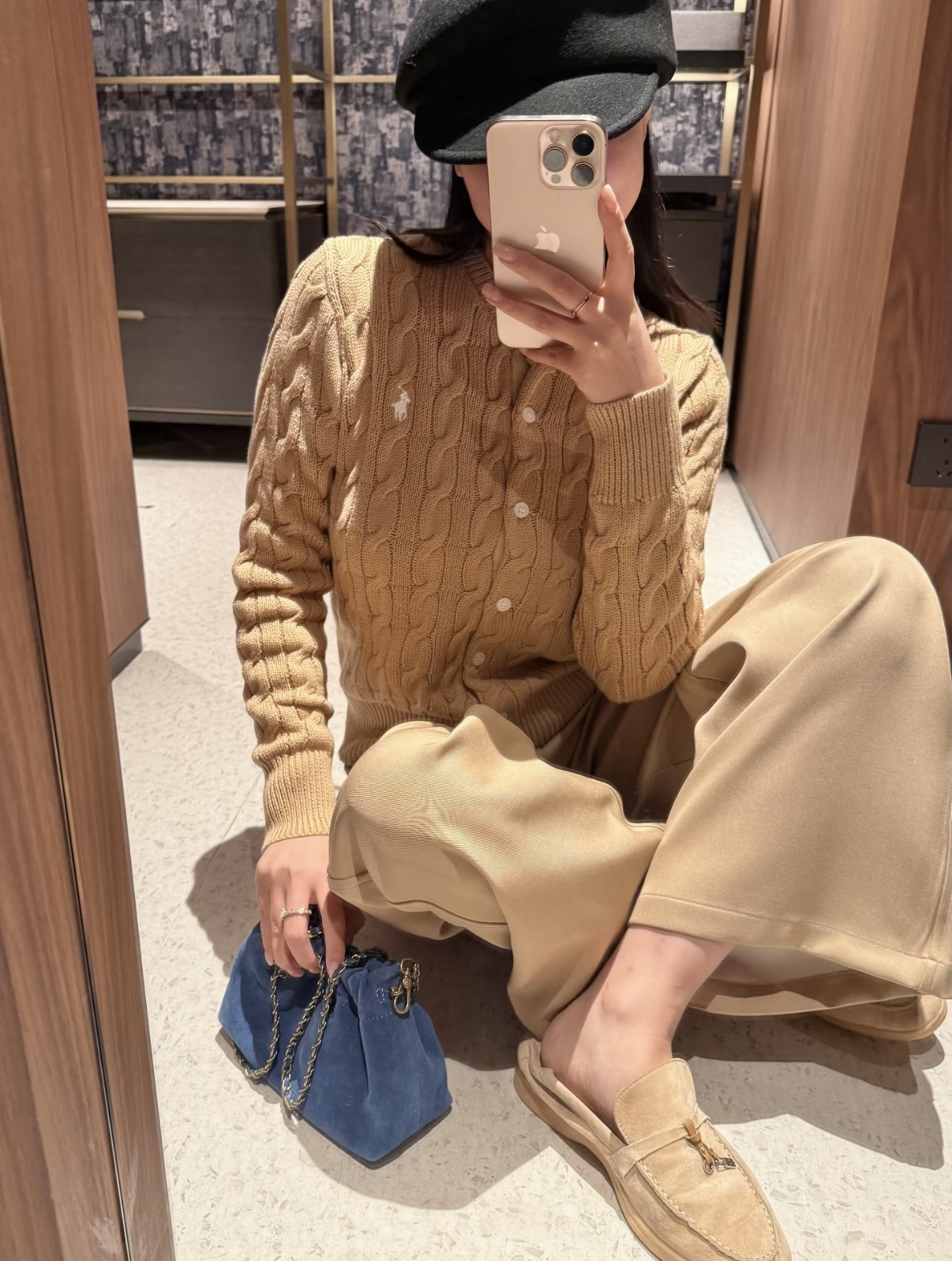 $188件。🔥 最新配色  口碑爆款‼️Ra 經典老錢風大麻花絞花針織開襟衫