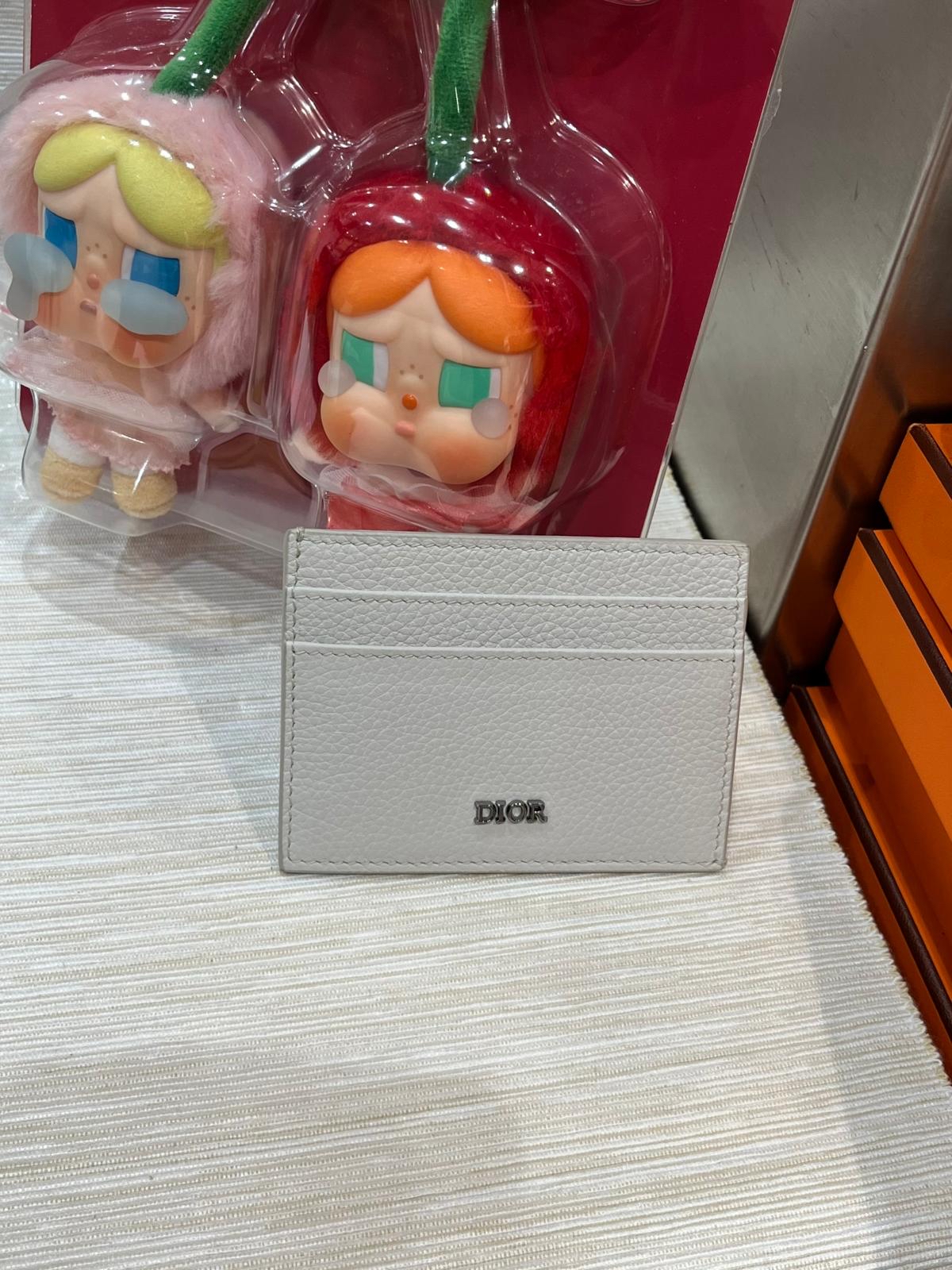 Dior card holder grey 100%Authentic ,98%new✅dust bag ✨✨專門店售價$3800 ✨✨  