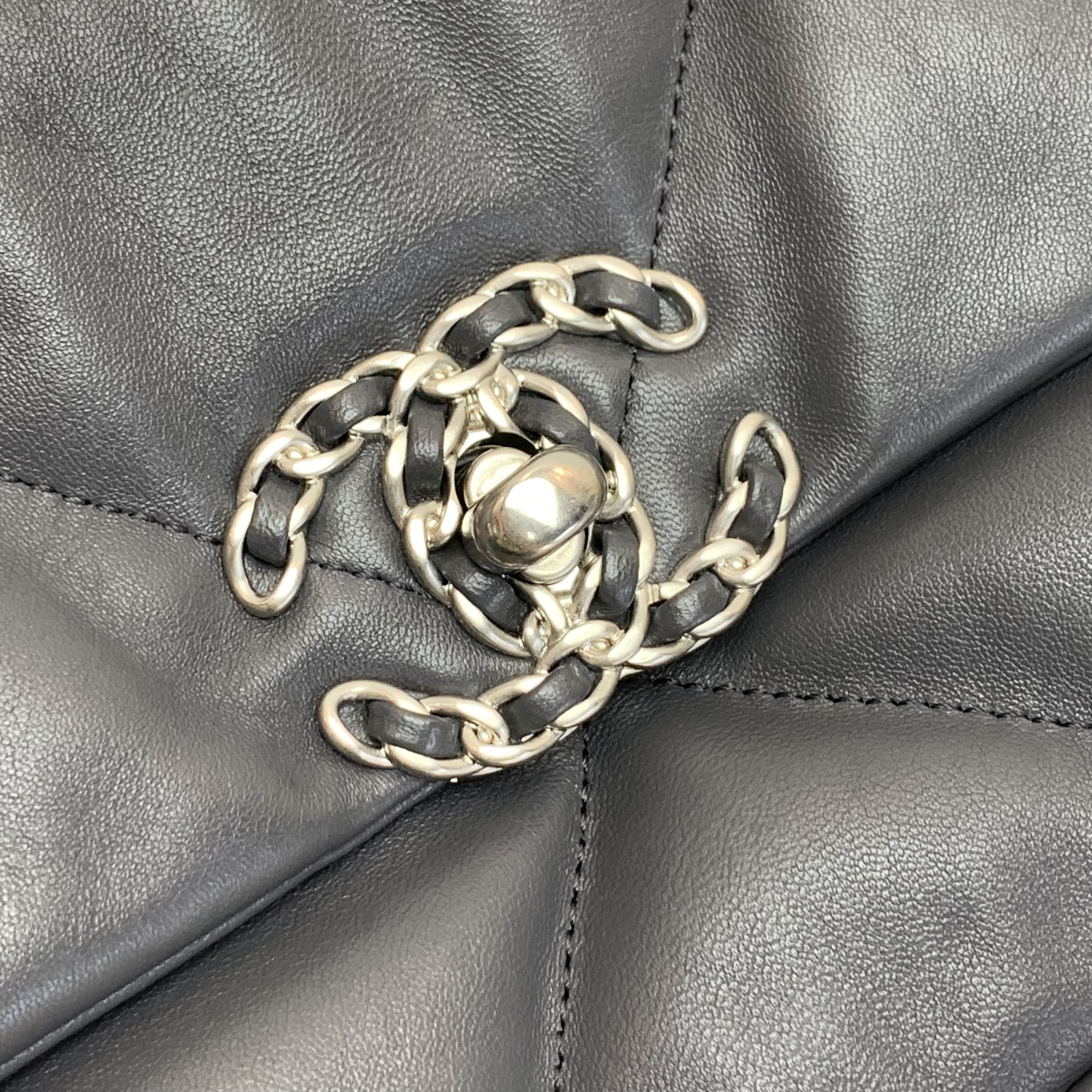 Full set Chanel 19bag 灰色配銀🩶