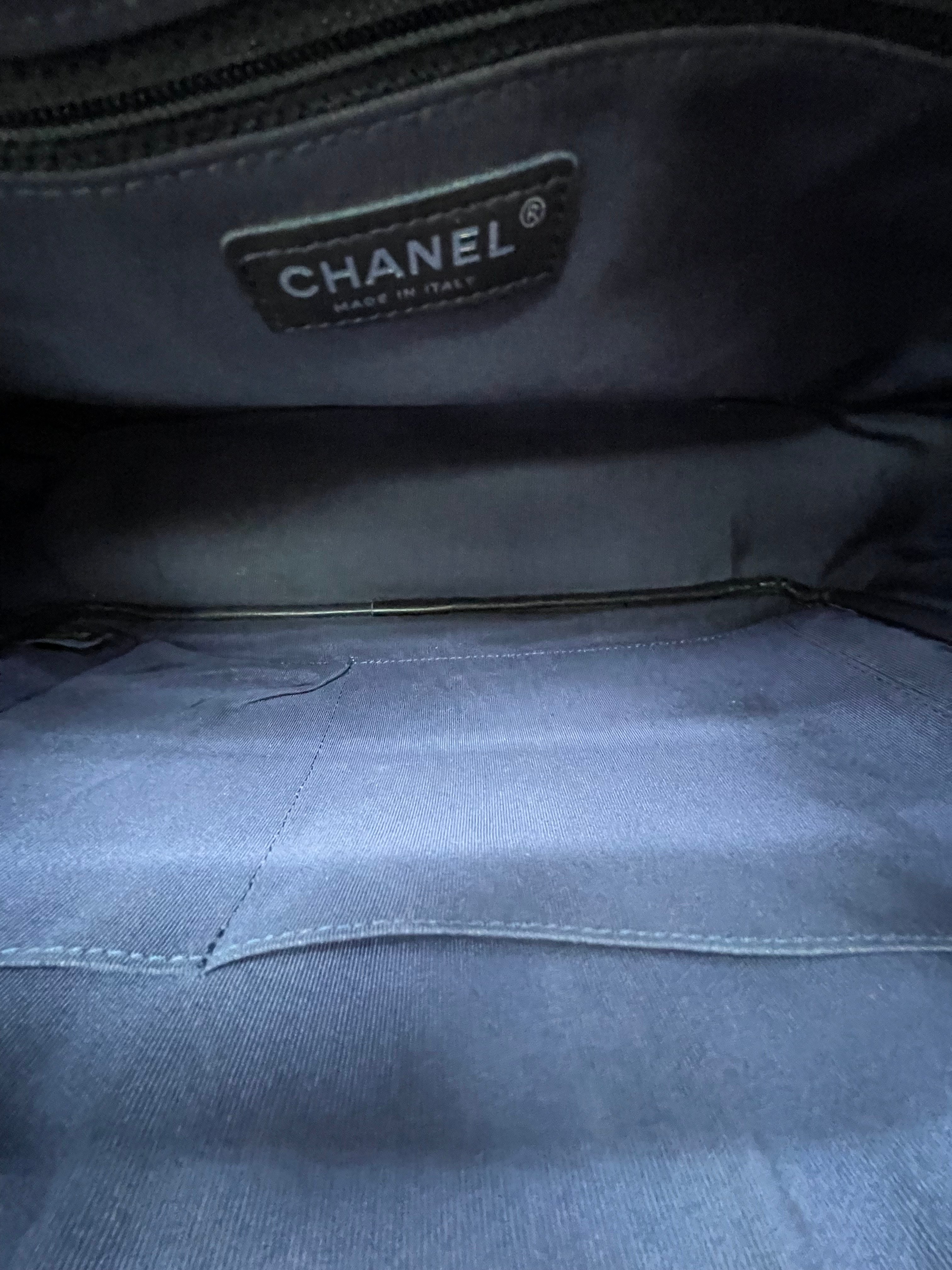 Pre-Owned CHANEL Chevron Camera Bag / Product Code: 26042605