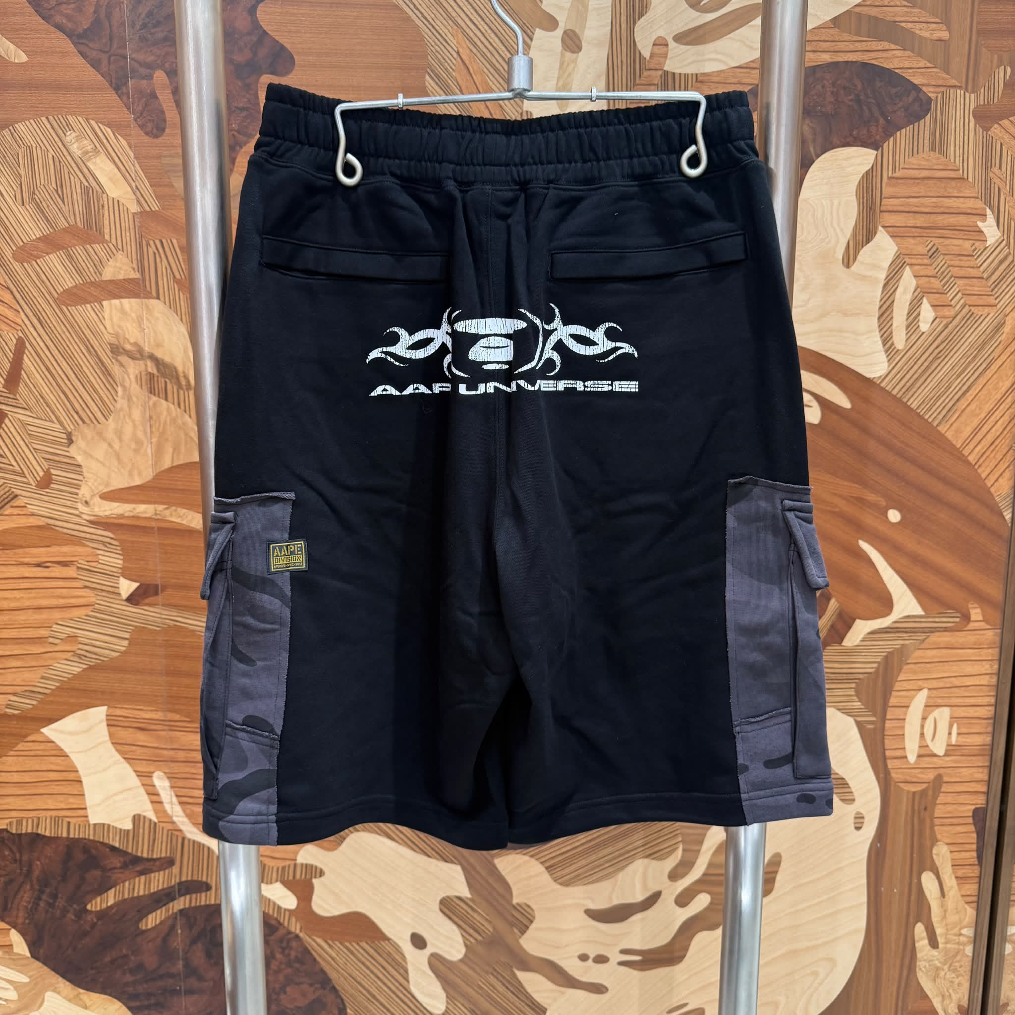 AAPE AAPEUNVS moonface cargo sweat shorts (D607)
