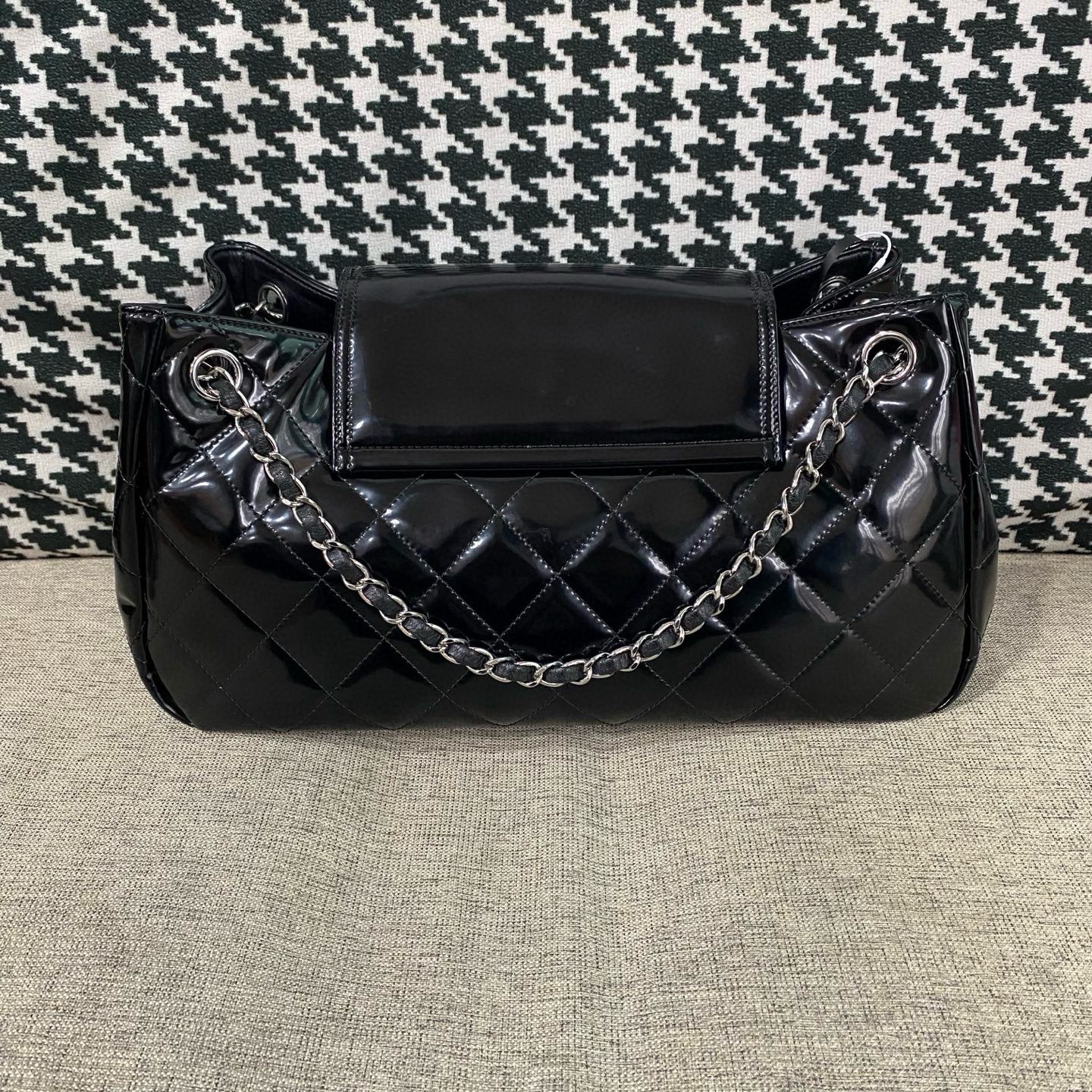 【預訂貨品】chanel黑銀2.55漆皮腋下包👜14開