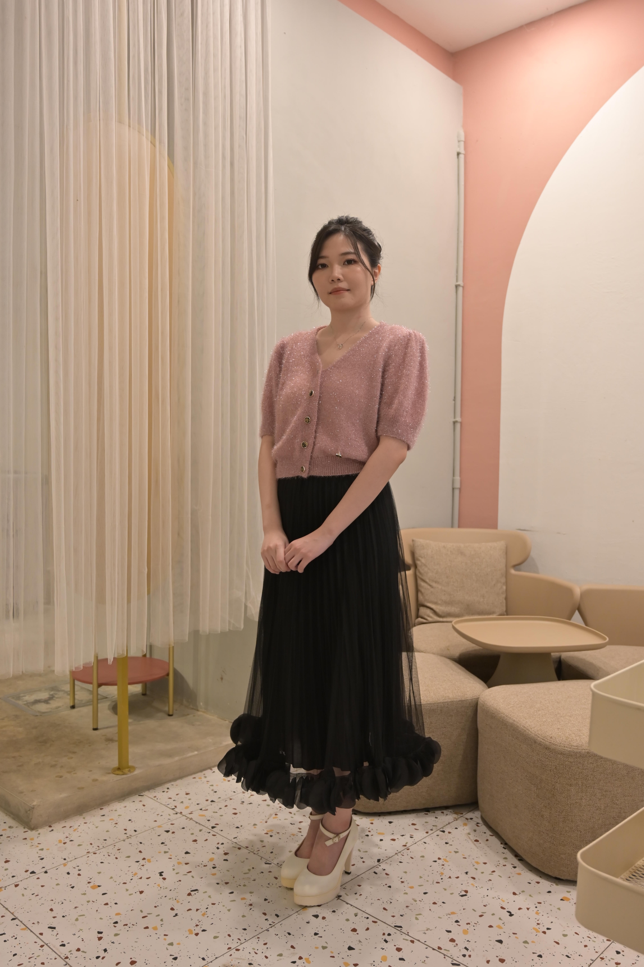 Shimmery Fuzzy Knit Cardigan with Puff Half Sleeves and V-Neck ‖ 微闪毛绒感五分袖V领针织开衫 KR019330