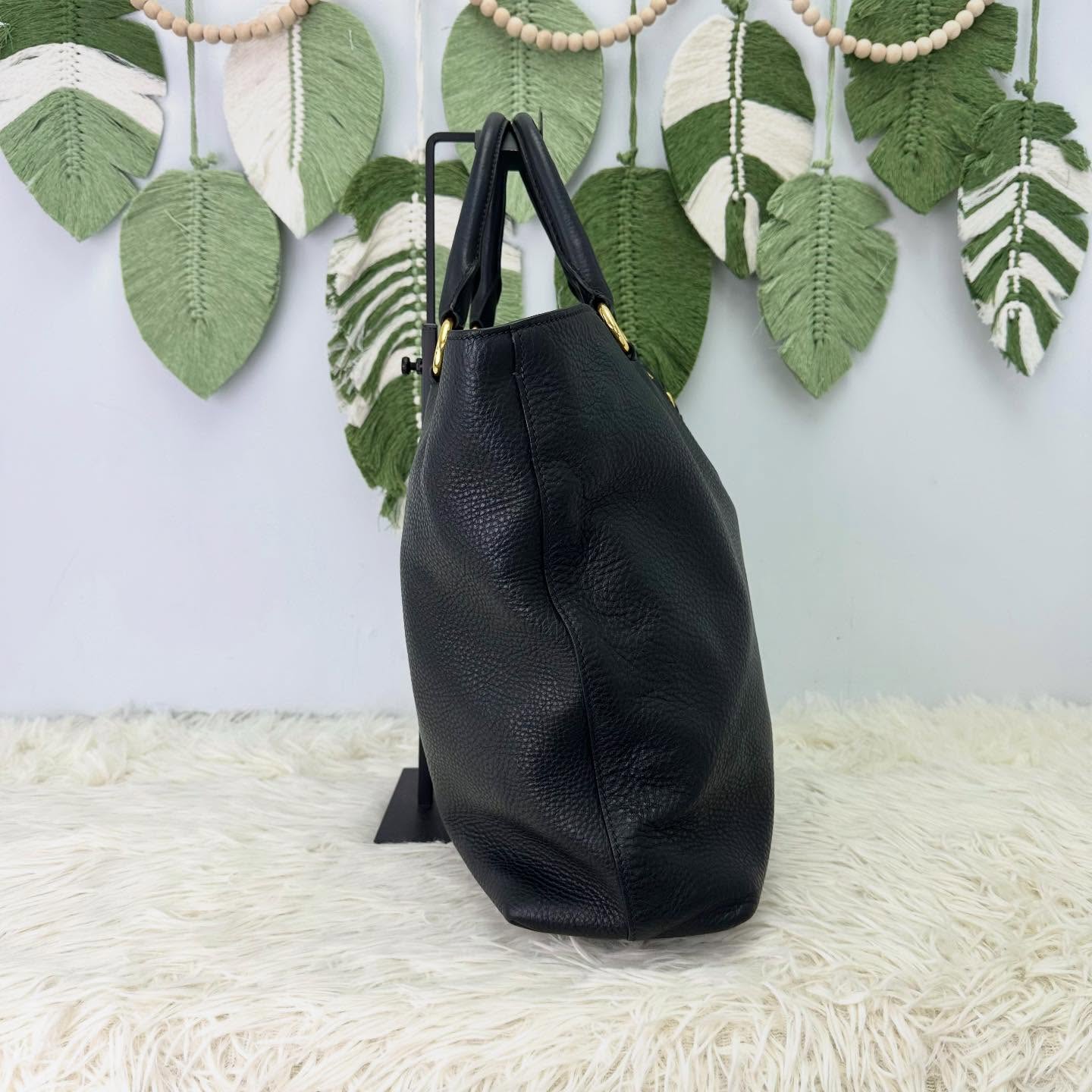 PRADA🤍PRE OWNED Vitello Daino 黑金牛皮Tote Bag 🖤