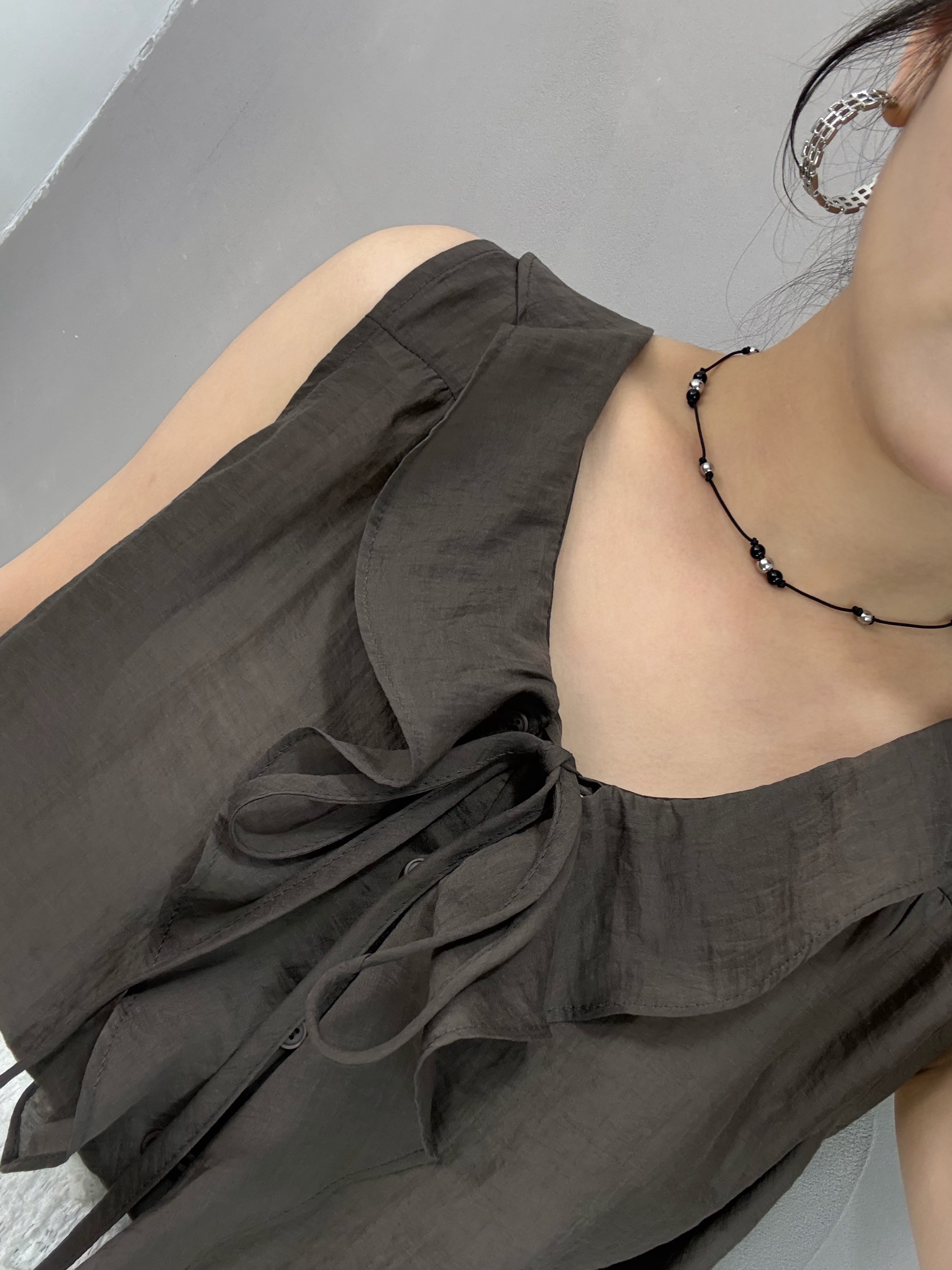 V71 Ruffle 滑料背心