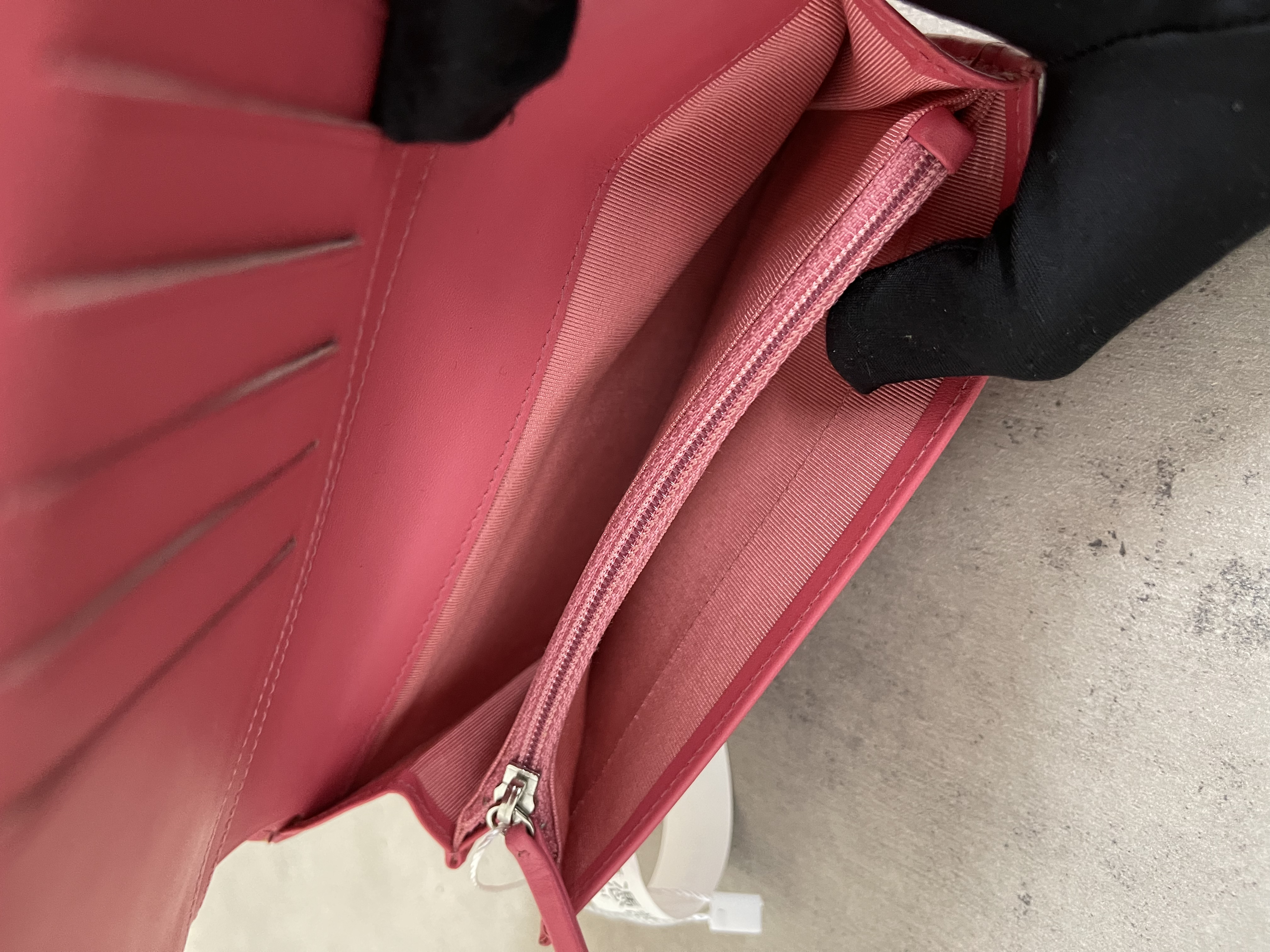 Pre-owned Chanel wallet/ Product Code: 26012509