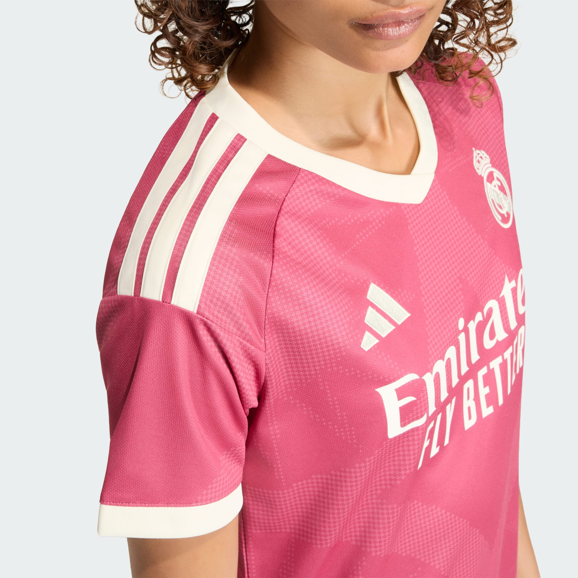 💎拉丁美洲風情重塑經典 Adidas Real Madrid 皇家馬德里 2026-27 三客女裝球迷版球衣 (可加印字章) KC3958