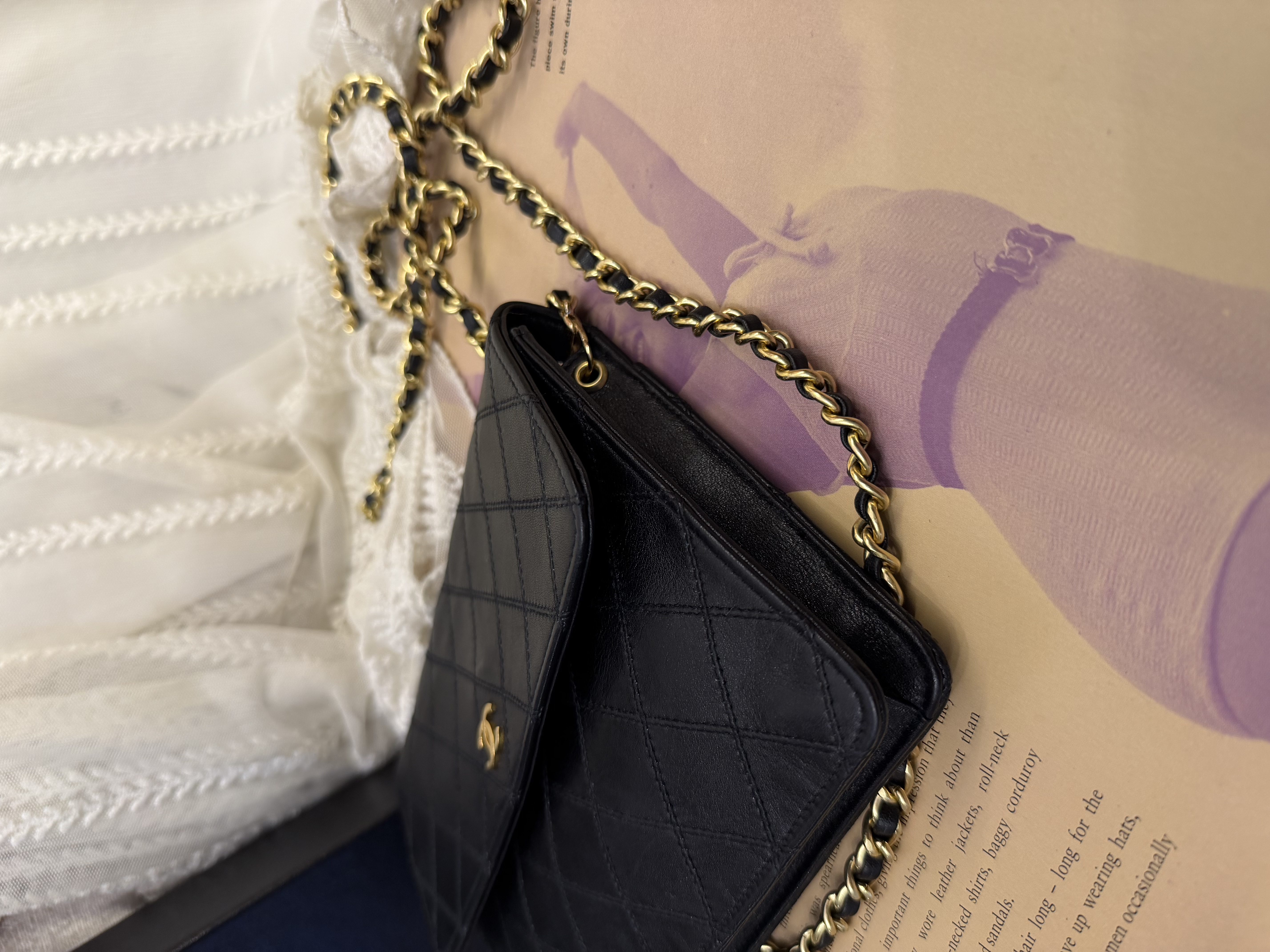 chanel cc black matelasse  black leather flap cutch bag