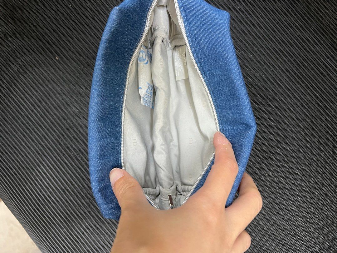 現貨 🎁 Dior Beauty 限定 GWP 牛仔化妝多用途袋【隨贈Miss Dior 香氛5ml】