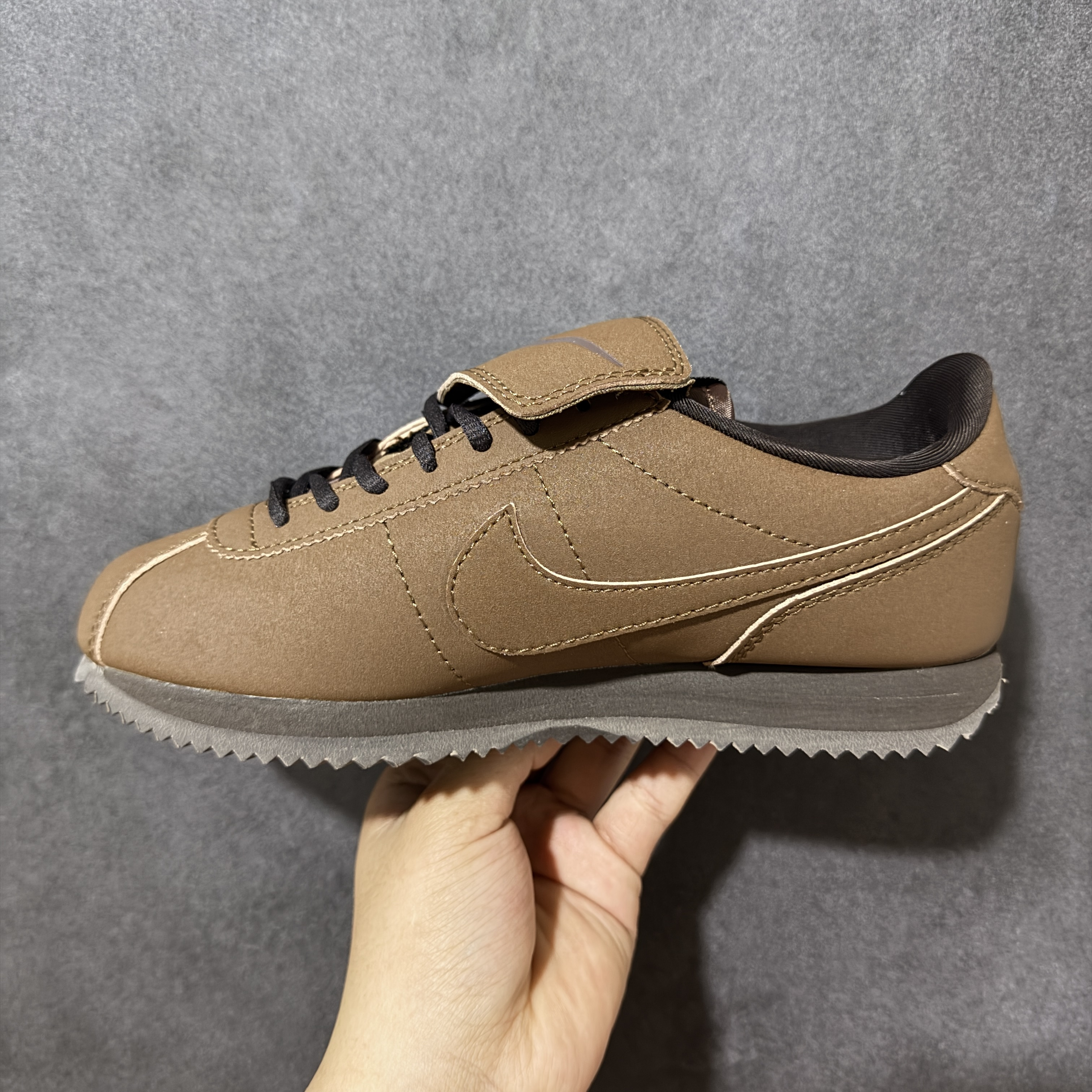 Nike Cortez Leather SE IR0800-299