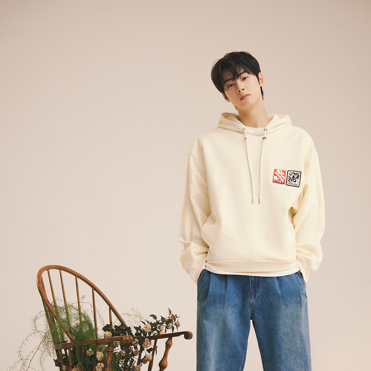 [liberclassy] Back Printed Art Work Hoodie (2款)