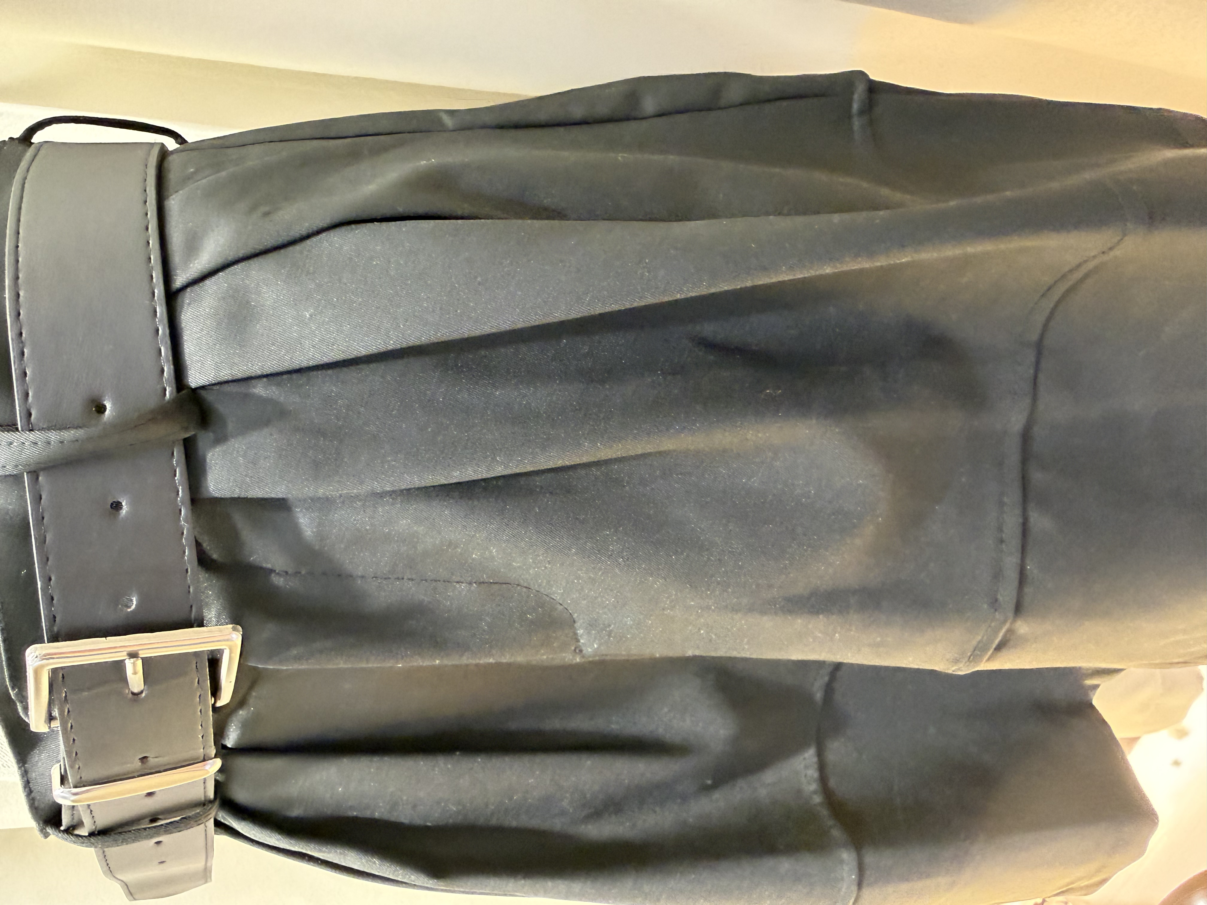 斷碼黑色裙褲，只有S