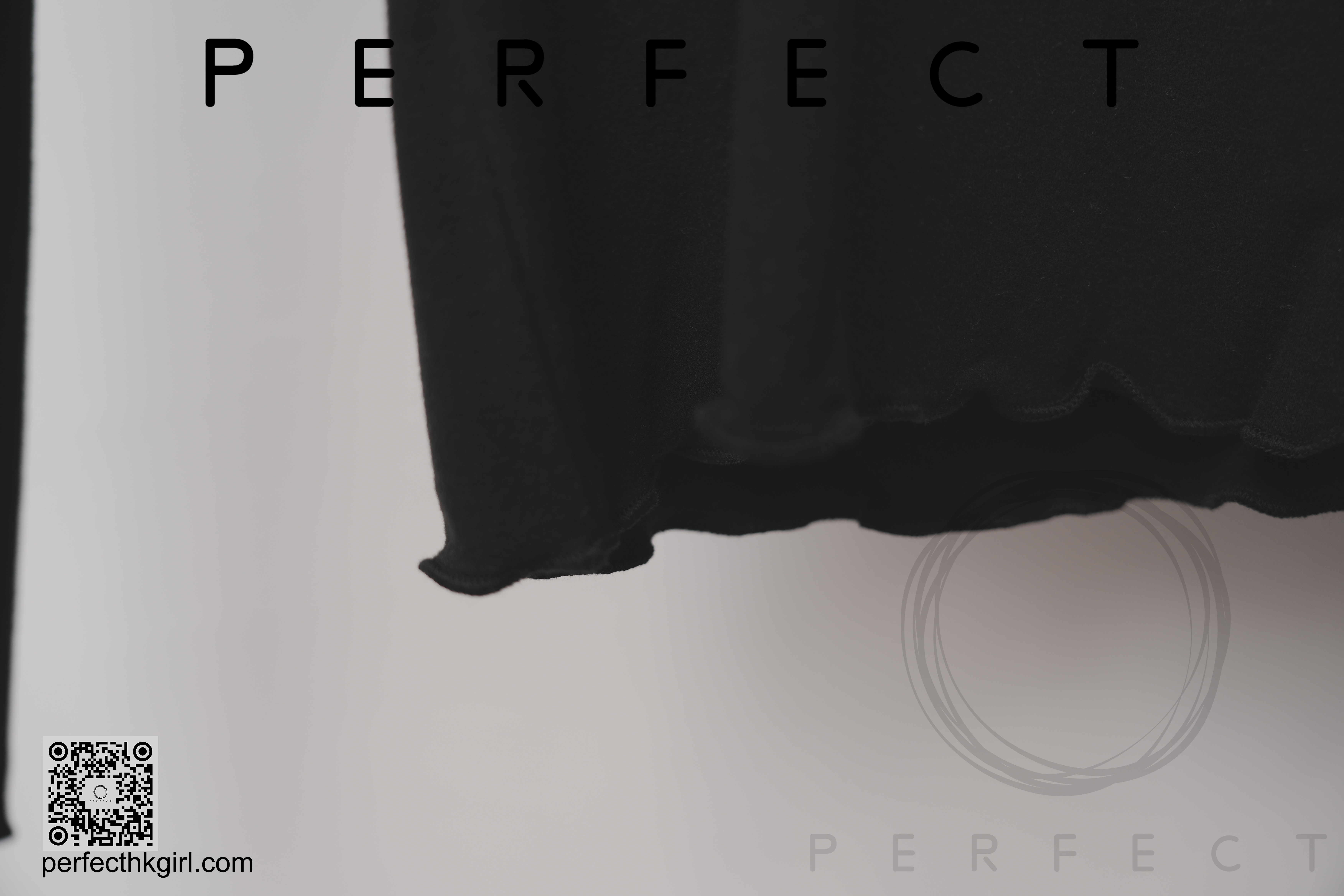 T0034_超滑身舒服花邊平領打底衫（卡其色）