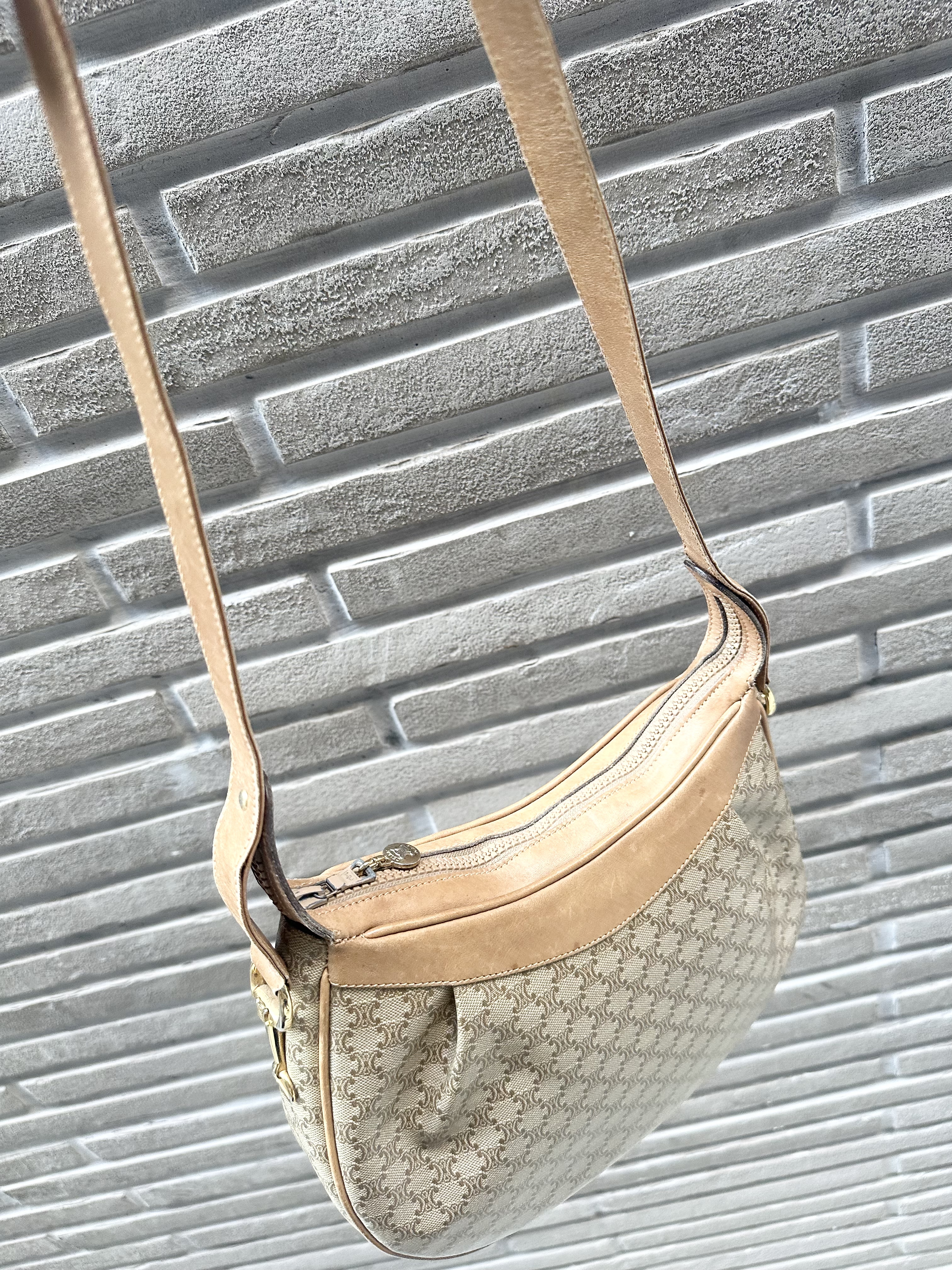 vintage celine beige triomphe macadam crossbody 