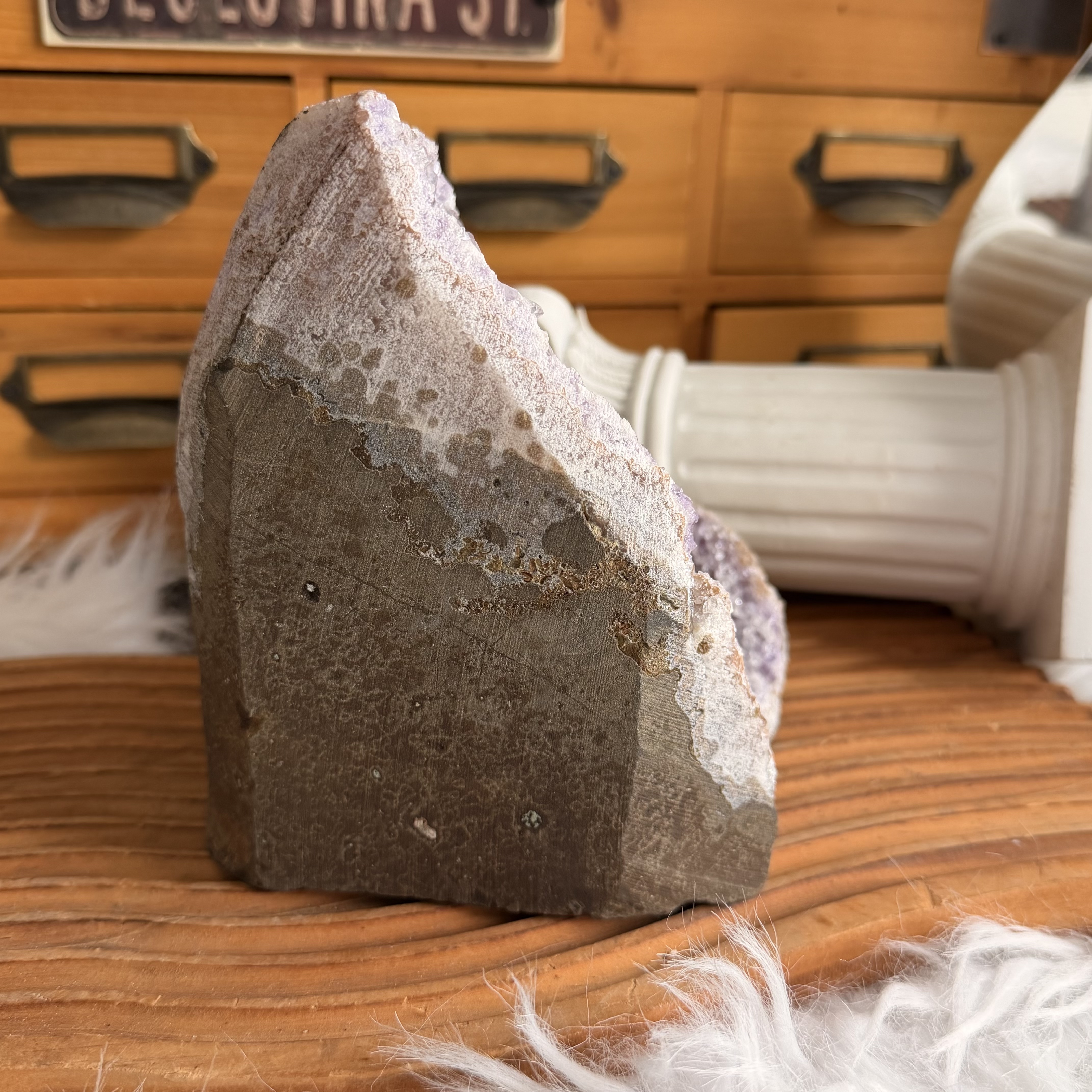 原皮紫水晶共生方解石擺件