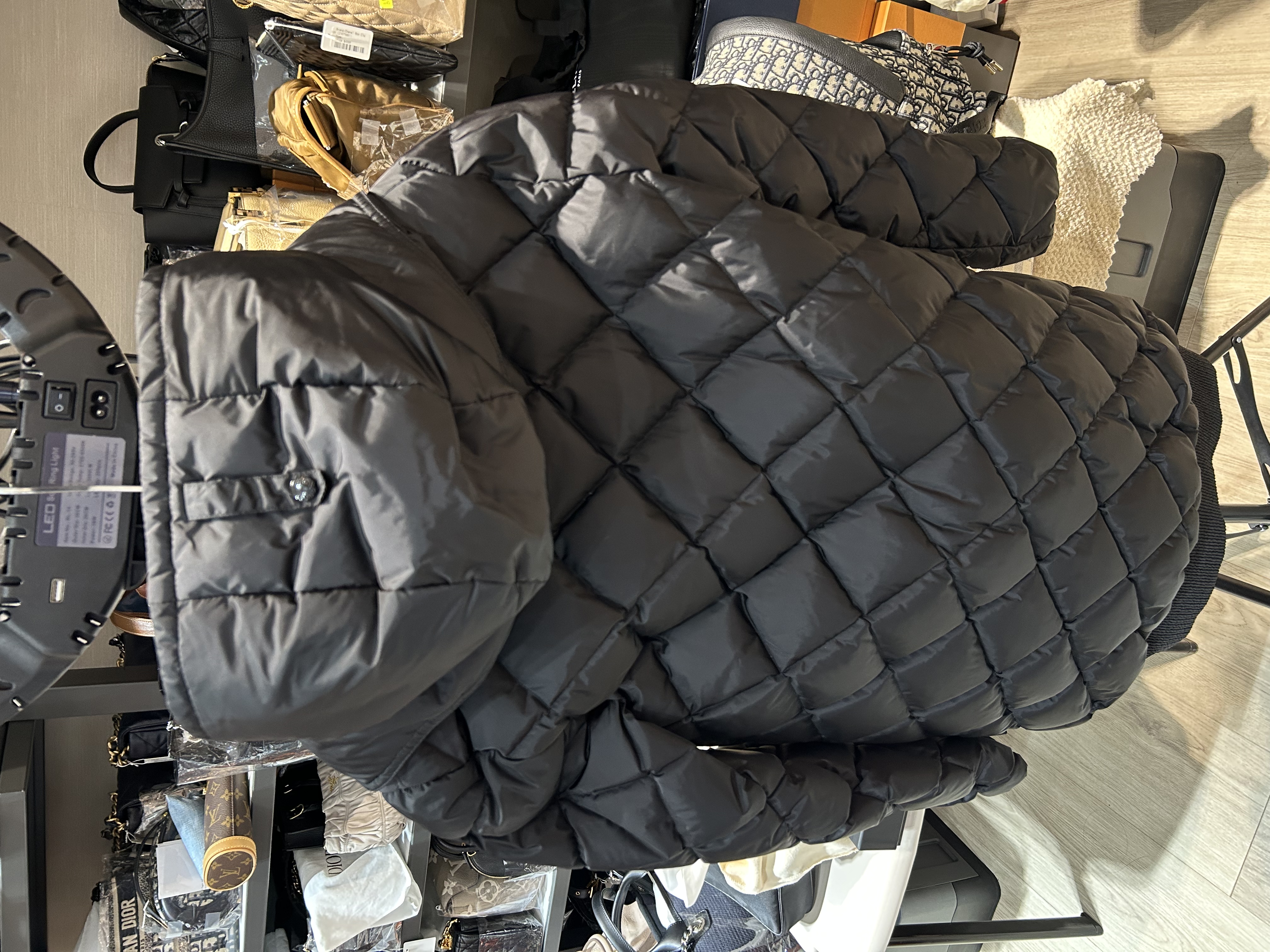 Moncler down outer 拉鍊羽絨外套 100%Authentic 98%new 