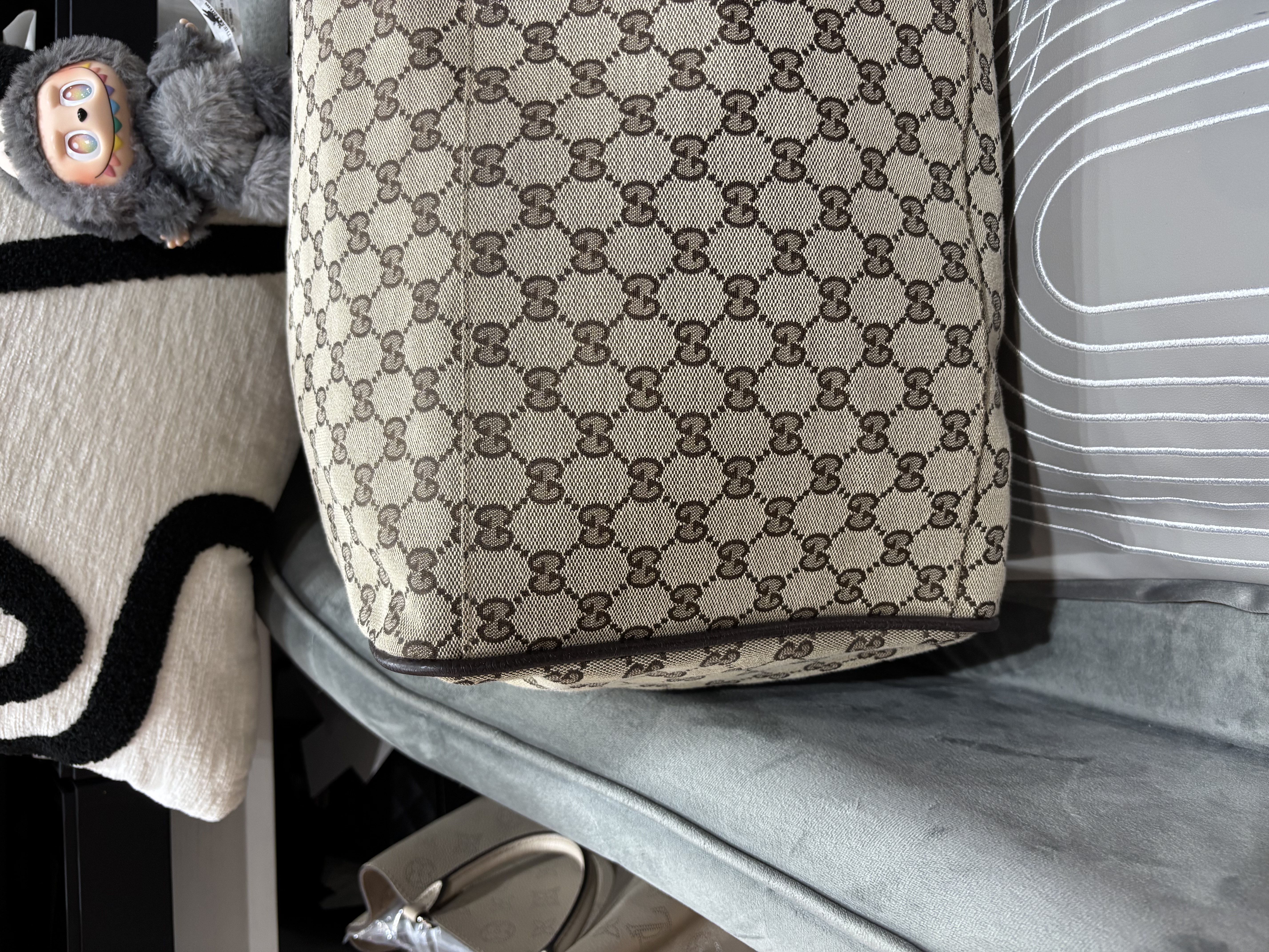 Gucci travel bag boston 100%Authentic, 95%new 