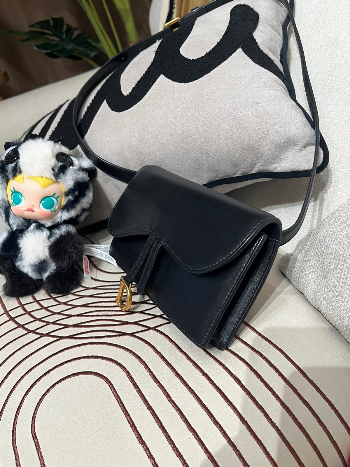 Dior Belt Bag 黑色金扣 100%Authentic, 93%New 