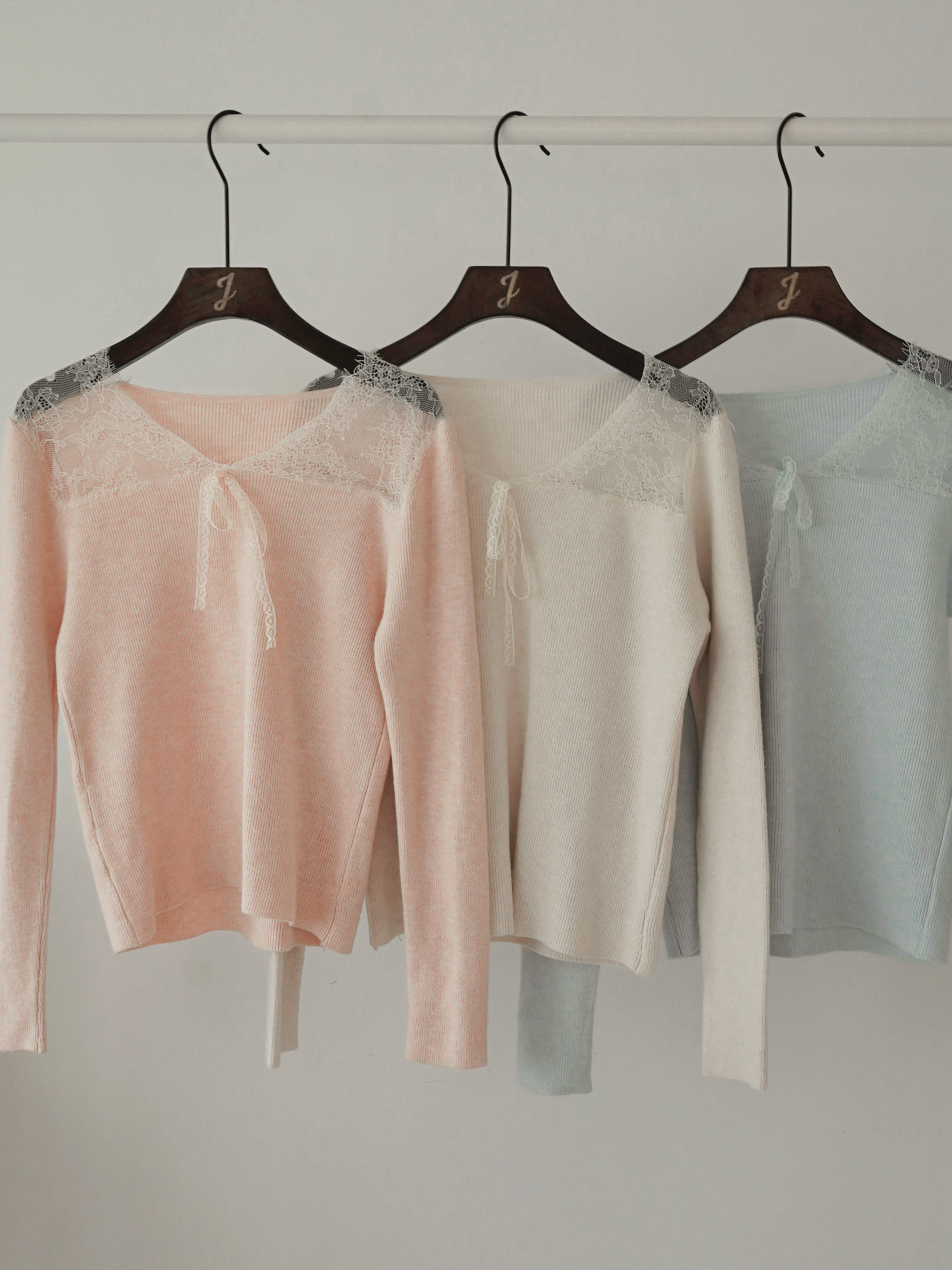 透肌軟蕾絲針織上衣(KR)3色