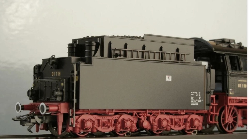 Märklin MHI Express 蒸汽機車 BR 01 118（博物館級）三軌交流電 DCC 音效 全新/ MHI Express Steam BR 01 118 (Museumslok) 3-rail A.C. DCC Sound NEW