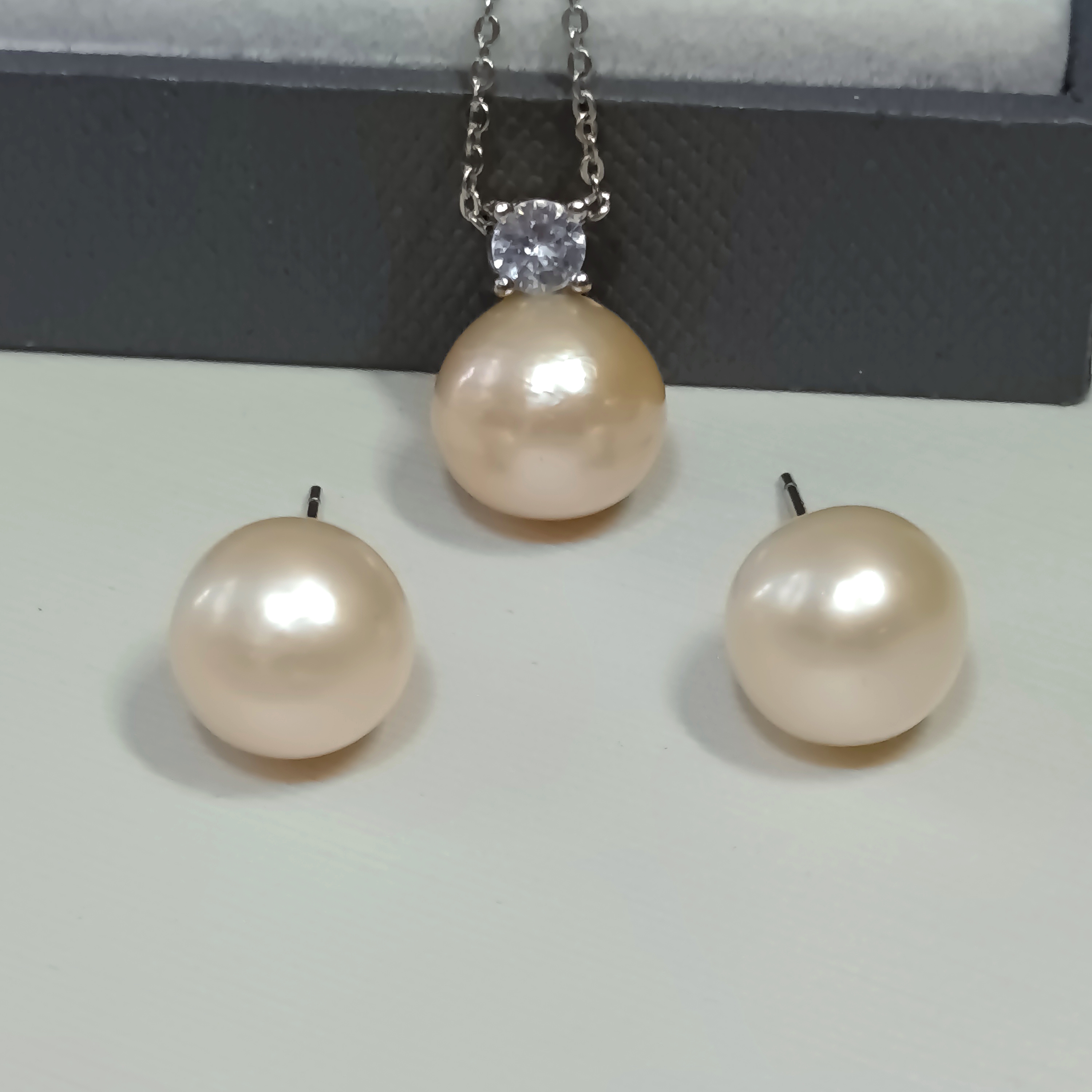 特價品‼️基本正圓強光愛迪生香檳金色吊墜耳釘套裝