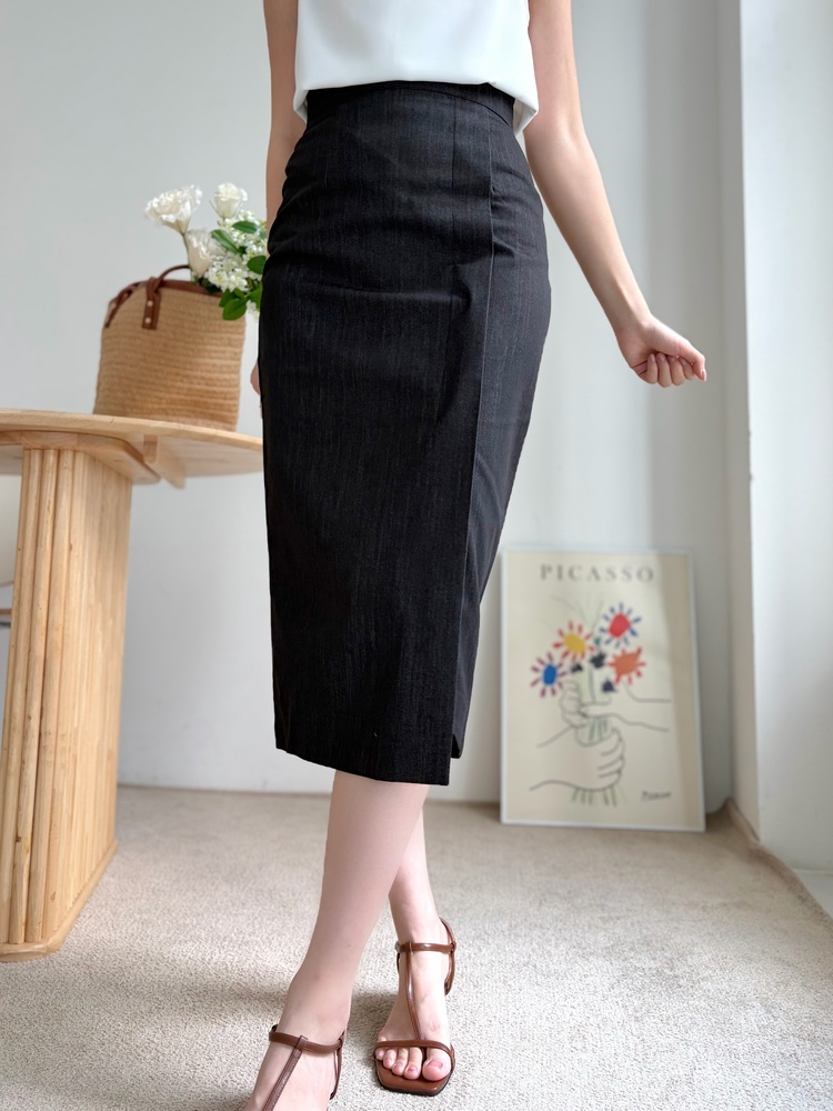 Front Slit Pencil Skirt (Black)